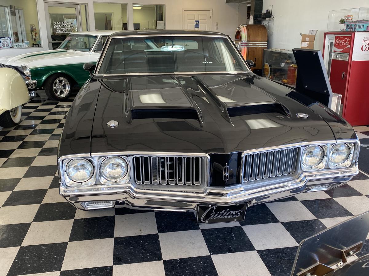 photo of 1970 cutlas supreme