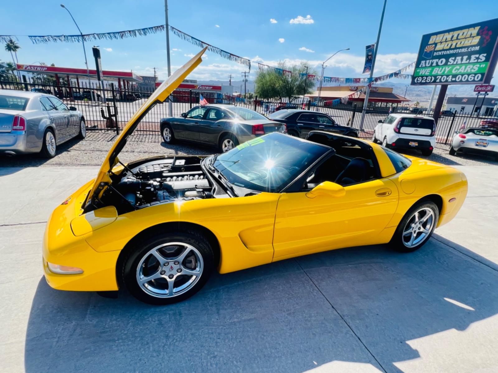 2000 Yellow Chevrolet Corvette Coupe (1G1YY22G7Y5) with an 5.7L V8 OHV 16V engine, located at 2190 Hwy 95, Bullhead City, AZ, 86442, (928) 704-0060, 0.000000, 0.000000 - 2000 Chevrolet Corvette Coupe. 84k miles. Always garaged. 2 owner clean carfax. Michelin tires. In excellent condition. - Photo #10