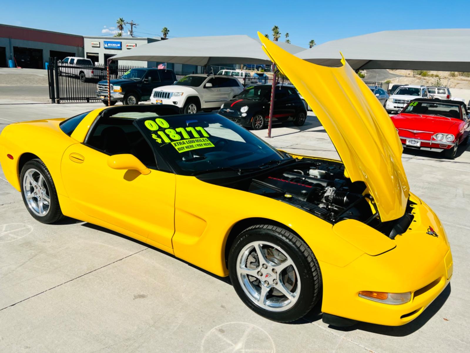 2000 Yellow Chevrolet Corvette Coupe (1G1YY22G7Y5) with an 5.7L V8 OHV 16V engine, located at 2190 Hwy 95, Bullhead City, AZ, 86442, (928) 704-0060, 0.000000, 0.000000 - 2000 Chevrolet Corvette Coupe. 84k miles. Always garaged. 2 owner clean carfax. Michelin tires. In excellent condition. - Photo #19