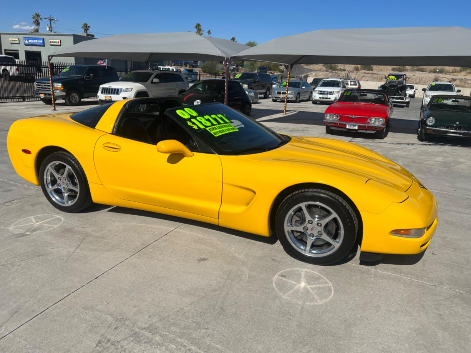 2000 Yellow Chevrolet Corvette Coupe (1G1YY22G7Y5) with an 5.7L V8 OHV 16V engine, located at 2190 Hwy 95, Bullhead City, AZ, 86442, (928) 704-0060, 0.000000, 0.000000 - 2000 Chevrolet Corvette Coupe. 84k miles. Always garaged. 2 owner clean carfax. Michelin tires. In excellent condition. - Photo #7