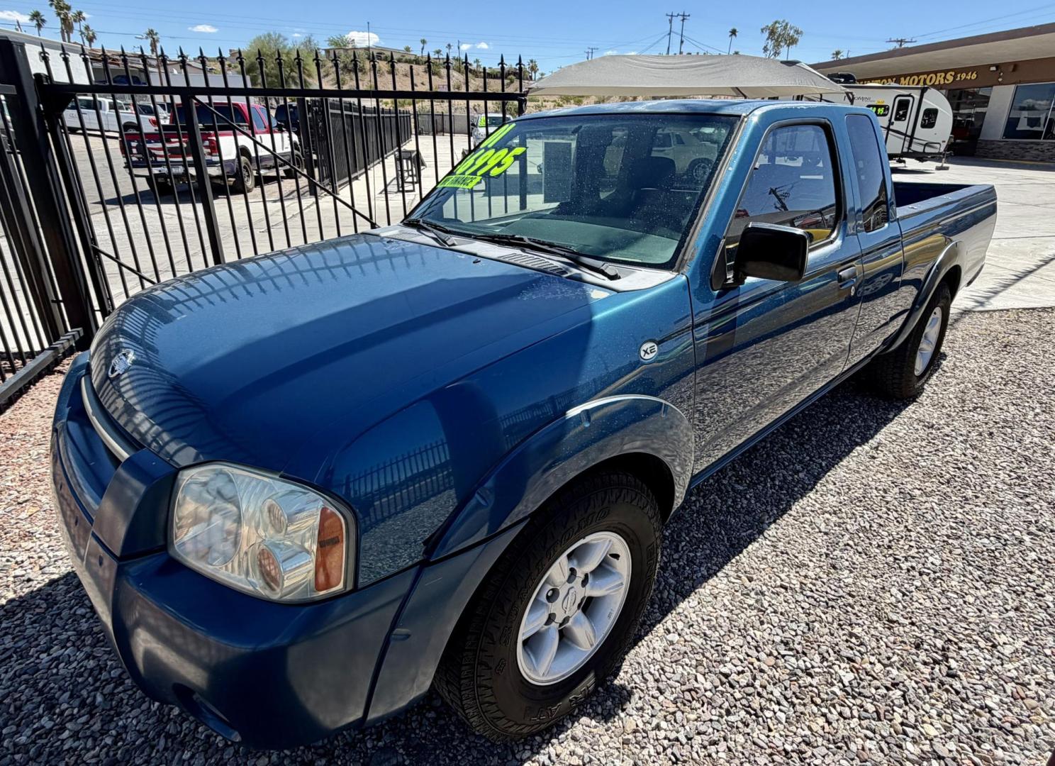 2001 Blue Nissan Frontier (1N6DD26S41C) , located at 2190 Hwy 95, Bullhead City, AZ, 86442, (928) 704-0060, 0.000000, 0.000000 - 2001 Nissan frontier xe king cab. 4 cylinder. 142k miles. Manual . Ice cold ac. Lots of extras done to truck new transmission done here locally. . New tires new radiator. Fully serviced. New clutch, new brakes, pads. Runs and drives great. Financing available. In house financing .buy here pay here - Photo#1