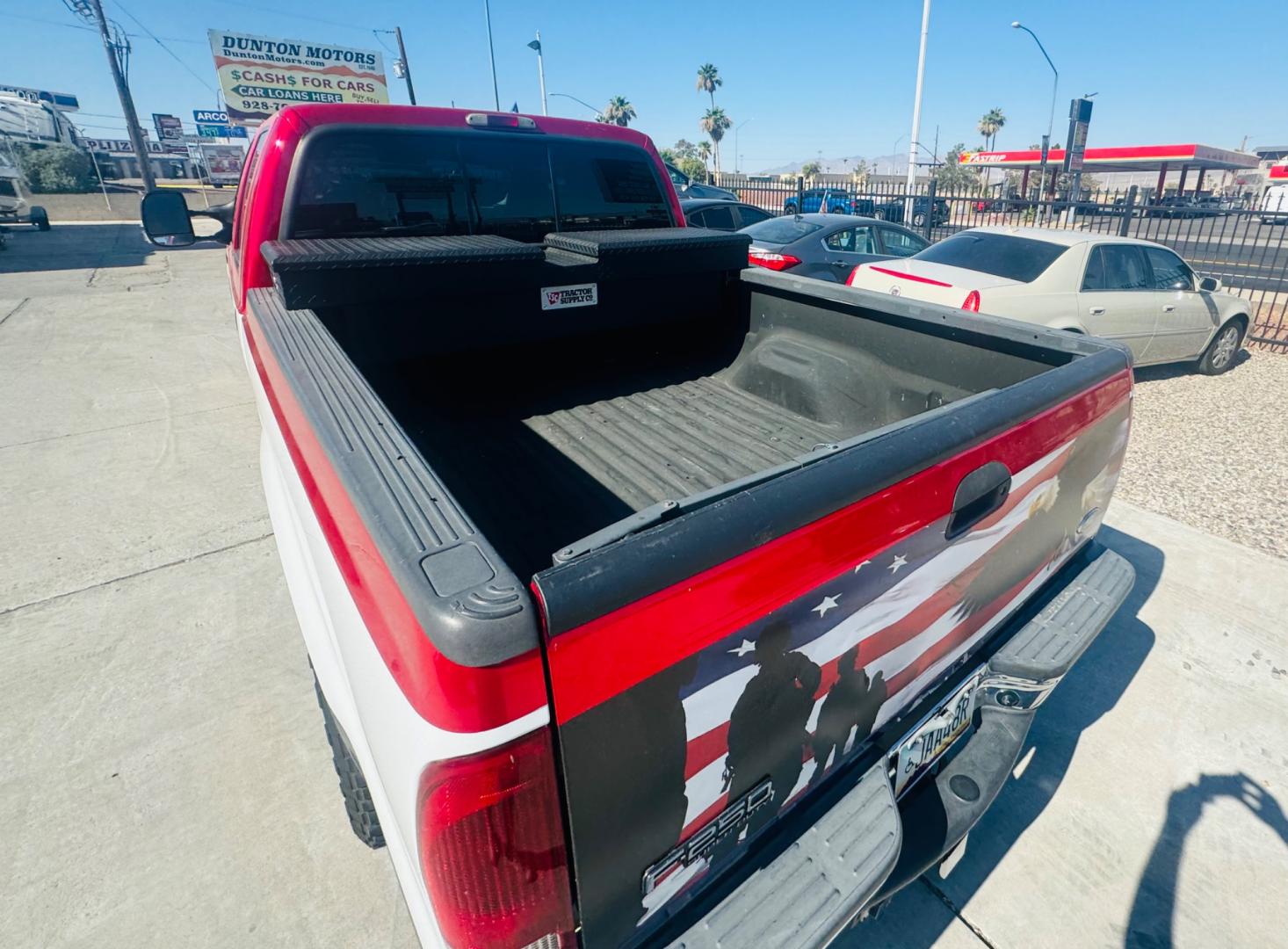 2002 Ford F250 , located at 2190 Hwy 95, Bullhead City, AZ, 86442, (928) 704-0060, 0.000000, 0.000000 - On consignment 2002 ford f250 Crew cab short bed 7.3 diesel 4x4 . Banks power system . Lots of extras . Leather loaded - Photo#2