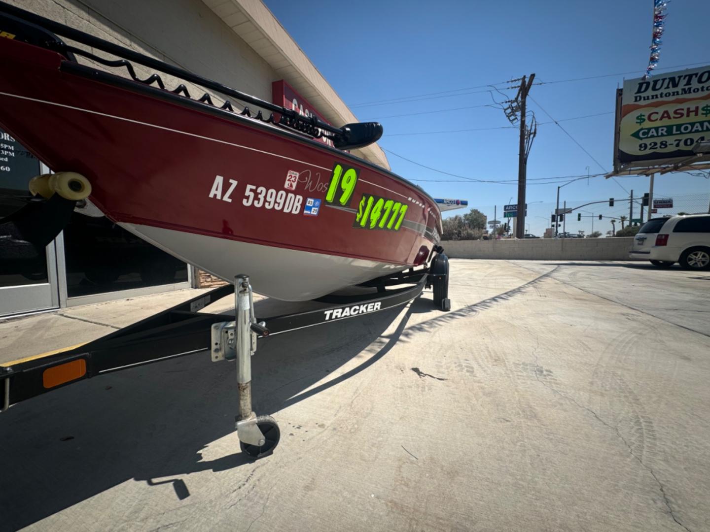 2019 Red , located at 2190 Hwy 95, Bullhead City, AZ, 86442, (928) 704-0060, 0.000000, 0.000000 - on consigment. This super clean 2019 Bass tracker V16 super guide fishing boat. Red in color. fish finder, trolling motor. 50 4 stroke mercury engine. 2 owners. super clean. - Photo#2