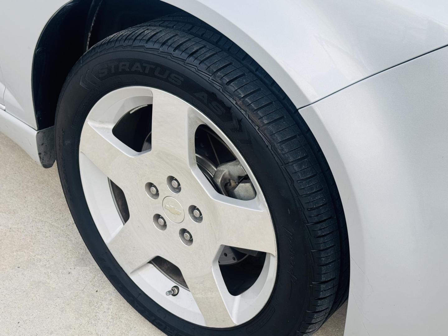 2008 Silver Chevrolet Cobalt LT2 Sedan (1G1AM58B687) with an 2.4L L4 DOHC 16V engine, 4-Speed Automatic Overdrive transmission, located at 2190 Hwy 95, Bullhead City, AZ, 86442, (928) 704-0060, 0.000000, 0.000000 - 2008 Chevrolet Cobalt. Silver. Custom wheels. completely serviced . in house financing available. - Photo#4
