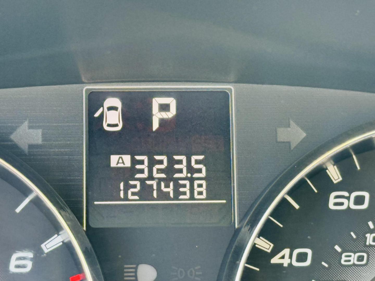 2012 Silver Subaru Outback 2.5i Limited (4S4BRBJC8C3) with an 2.5L H4 DOHC 16V engine, located at 2190 Hwy 95, Bullhead City, AZ, 86442, (928) 704-0060, 0.000000, 0.000000 - Photo#5