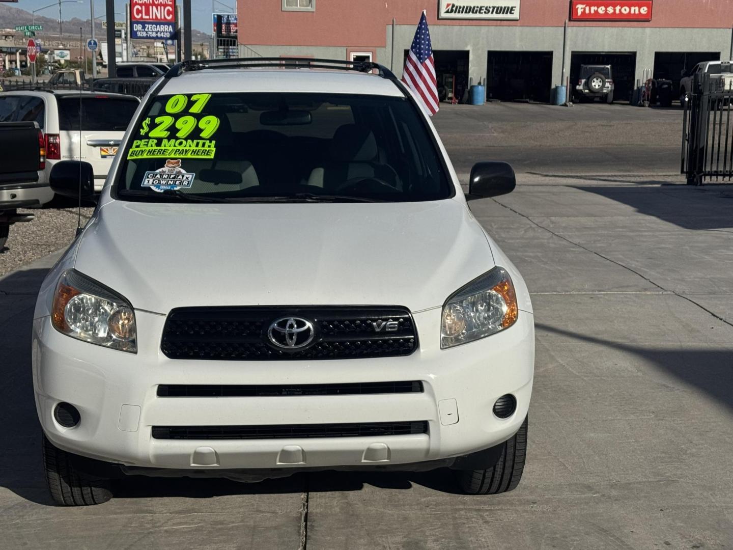 2007 Toyota RAV4 Base V6 2WD (JTMZK33V076) with an 3.5L V6 DOHC 24V engine, 5-Speed Automatic Overdrive transmission, located at 2190 Hwy 95, Bullhead City, AZ, 86442, (928) 704-0060, 0.000000, 0.000000 - *1 owner. - Photo#2