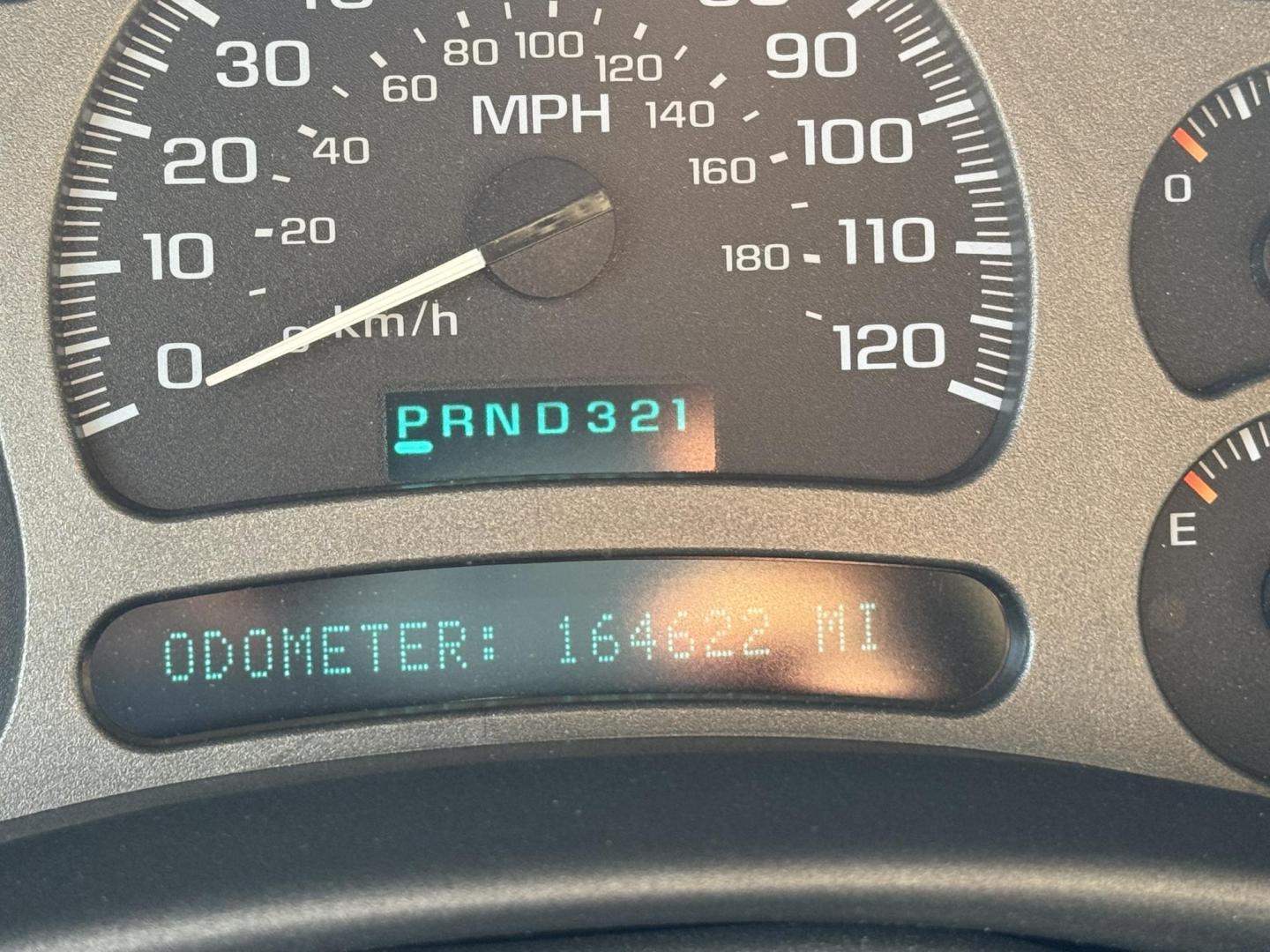 2004 Silver GMC Sierra 1500 Denali Ext. Cab AWD (2GTFK69UX41) with an 6.0L V8 OHV 16V engine, 4-Speed Automatic Overdrive transmission, located at 2190 Hwy 95, Bullhead City, AZ, 86442, (928) 704-0060, 0.000000, 0.000000 - On consignment. 2004 gmc sierra denali all wheel drive. leather, loaded. lots of new parts with receipt. runs and drives great. elderly owned. - Photo#7