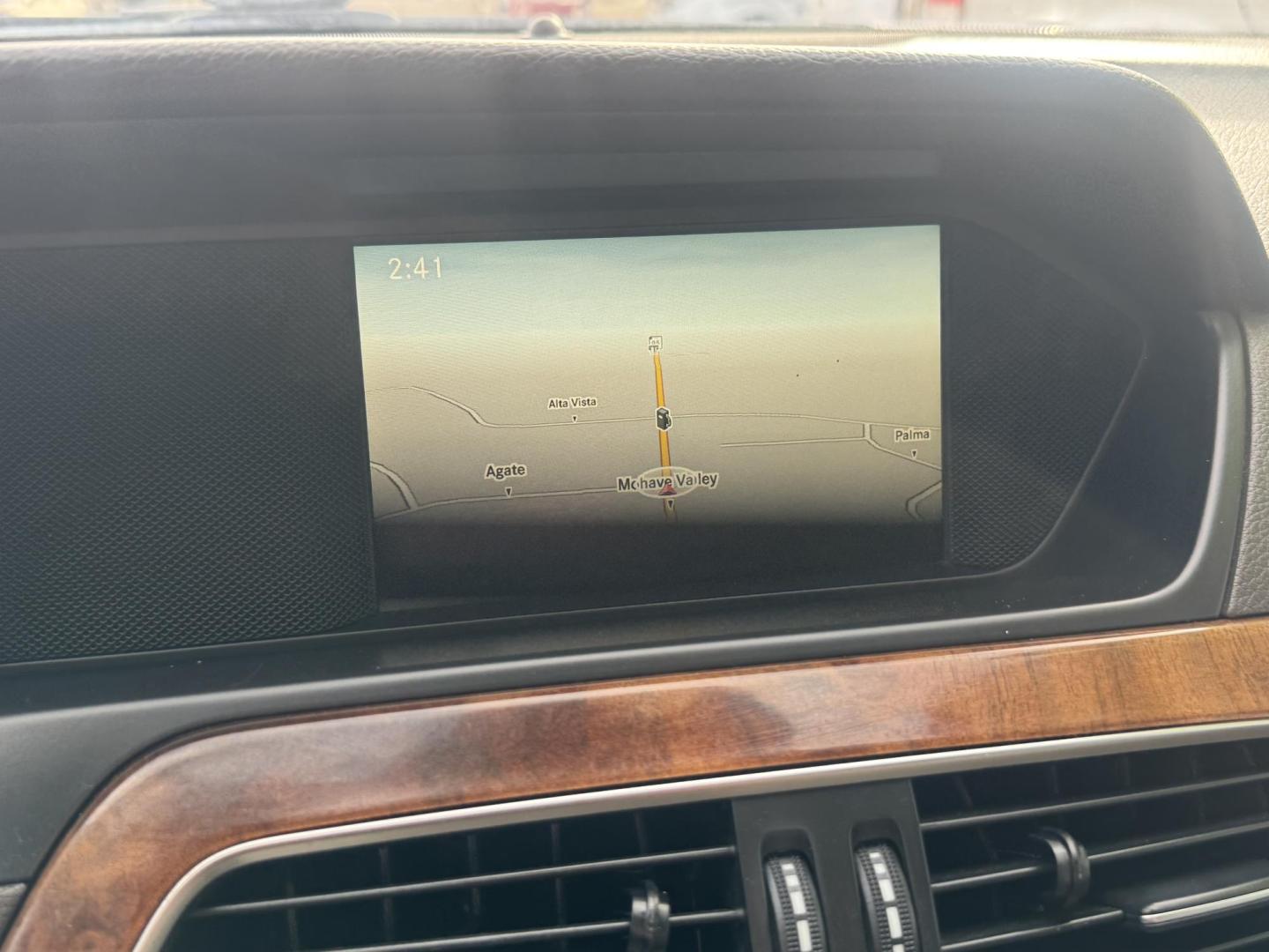2013 White /Tan Mercedes-Benz C-Class C250 Sport Sedan (WDDGF4HBXDR) with an 3.0L V6 DOHC 16V engine, 7-Speed Automatic transmission, located at 2190 Hwy 95, Bullhead City, AZ, 86442, (928) 704-0060, 0.000000, 0.000000 - 2013 Mercedes Benz C250. Only 82k miles . Custom stereo fresh window tint . , moonroof . Backup camera . Navigation. . Free warranty . Free CARFAX . In house financing - Photo#12