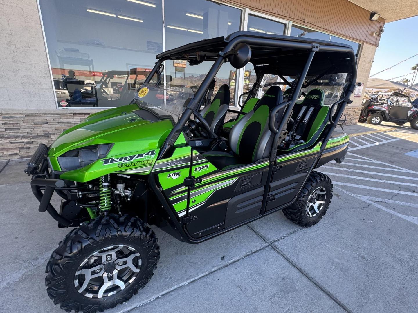 2018 green Kawasaki Teryx - (JKBRTCG12JB) , located at 2190 Hwy 95, Bullhead City, AZ, 86442, (928) 704-0060, 0.000000, 0.000000 - 1 owner lots of extras. hard top rear spare mount and carrier. 3 rear seats. seats 5. always garaged. - Photo#2