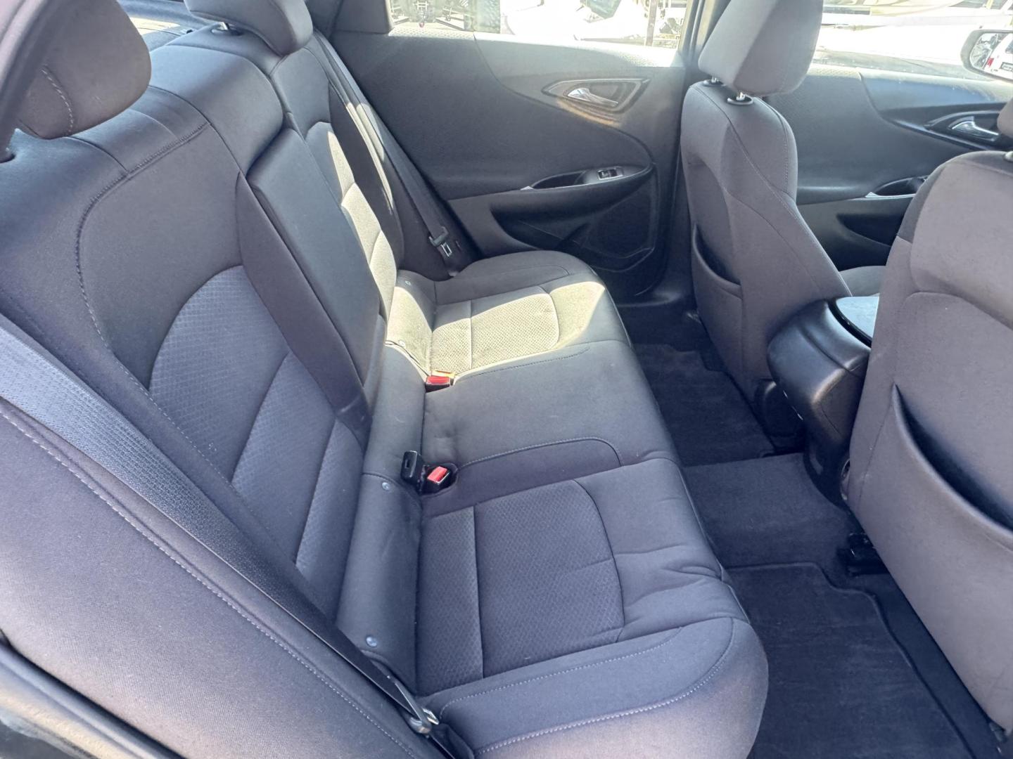 2018 blue Chevrolet Malibu LS (1G1ZB5ST2JF) with an 1.5L L4 DOHC 16V engine, 6A transmission, located at 2190 Hwy 95, Bullhead City, AZ, 86442, (928) 704-0060, 0.000000, 0.000000 - 2018 Malibu LA. 1 owner . Only 52k miles . We finance . Free warranty - Photo#22