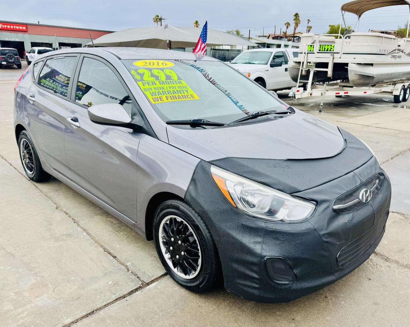 2016 grey Hyundai Accent SE 5-Door 6A (KMHCT5AEXGU) with an 1.6L L4 DOHC 16V engine, 6A transmission, located at 2190 Hwy 95, Bullhead City, AZ, 86442, (928) 704-0060, 0.000000, 0.000000 - 2016 hyundai accent Se. Brand new tires. completely serviced . 118k miles. in house financing available. - Photo#0