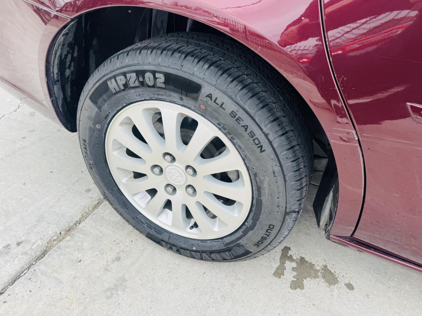 2007 Burgundy Buick Lucerne CX (1G4HP57257U) with an 3.8L V6 OHV 12V engine, 4-Speed Automatic Overdrive transmission, located at 2190 Hwy 95, Bullhead City, AZ, 86442, (928) 704-0060, 0.000000, 0.000000 - 2007 Buick Lucerne CX.3.8 V6. automatic , power windows locks, ice cold a/c. Brand new tires. completely serviced. Clean carfax . Arizona title. Free warranty. In house financing. - Photo#5