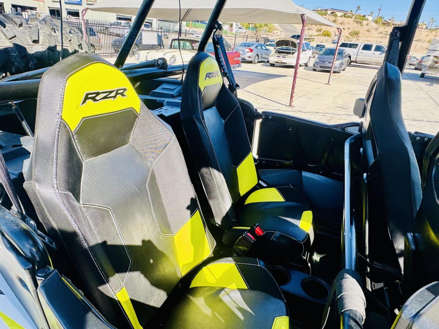 2017 White Polaris RZR XP 4 Turbo EPS - (3NSVFE99XHF) , located at 2190 Hwy 95, Bullhead City, AZ, 86442, (928) 704-0060, 0.000000, 0.000000 - Photo#6