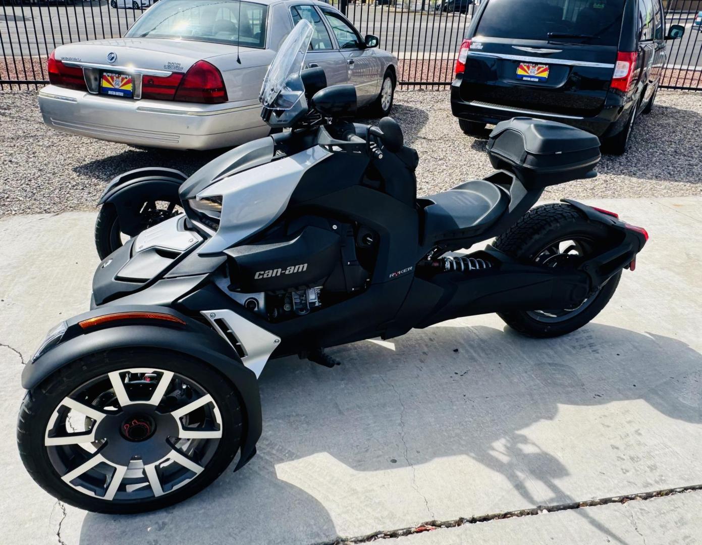 2020 Black Can-Am Ryker Rally Edition - (3JB2GEG20LJ) , located at 2190 Hwy 95, Bullhead City, AZ, 86442, (928) 704-0060, 0.000000, 0.000000 - On consignment this super clean 1 owner 2020 Canam Ryker only 818 miles 900cc. Super clean lots of extras . Clear az title - Photo#2