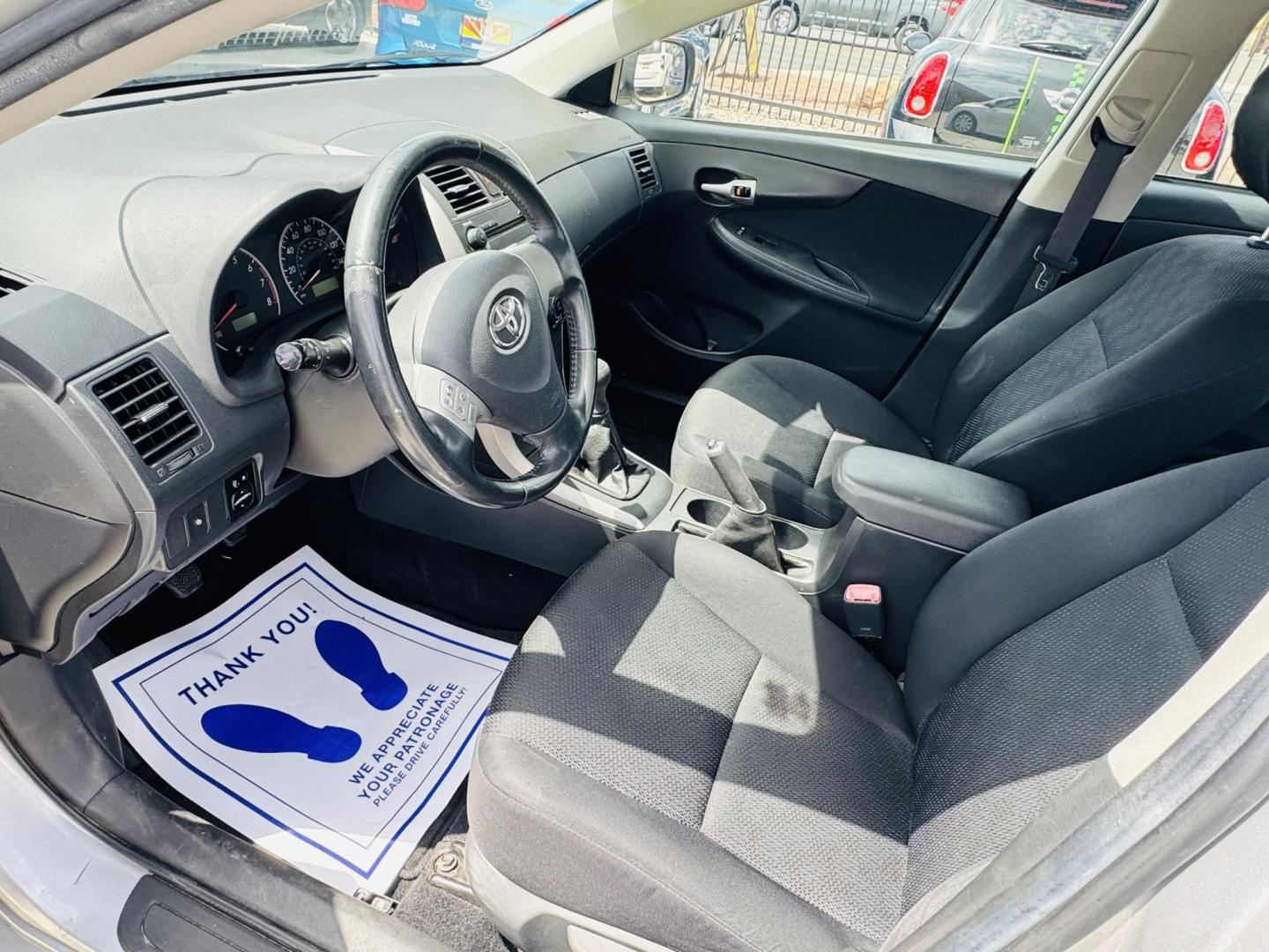 2009 Silver Toyota Corolla Base 4-Speed AT (1NXBU40E59Z) with an 1.8L L4 DOHC 16V engine, 4-Speed Automatic Overdrive transmission, located at 2190 Hwy 95, Bullhead City, AZ, 86442, (928) 704-0060, 0.000000, 0.000000 - 1 owner. 4 speed manual trans. lowered body kit. runs and drives great. free warranty. free carfax. *1 owner arizona car. great gas mileage. fun to drive. - Photo#8