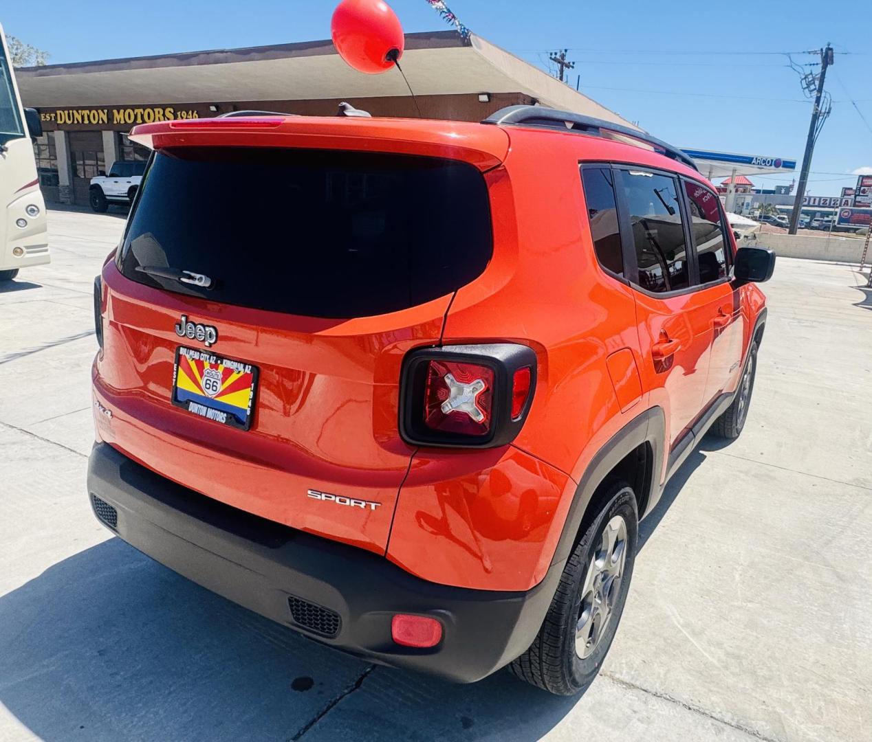 2017 Orange metallic Jeep Renegade Sport 4WD (ZACCJBAB1HP) with an 2.4L L4 DOHC 16V engine, 6M transmission, located at 2190 Hwy 95, Bullhead City, AZ, 86442, (928) 704-0060, 0.000000, 0.000000 - 1 owner. clean carfax. 4 wheel drive. financing available. free warranty. - Photo#7
