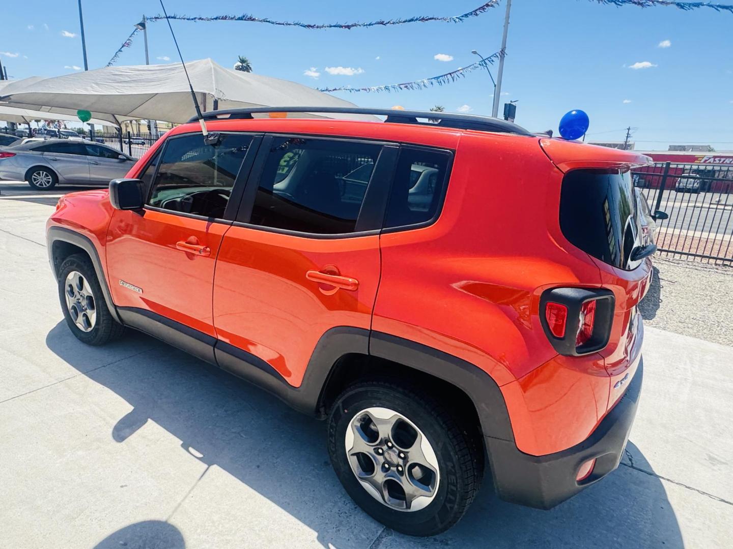 2017 Orange metallic Jeep Renegade Sport 4WD (ZACCJBAB1HP) with an 2.4L L4 DOHC 16V engine, 6M transmission, located at 2190 Hwy 95, Bullhead City, AZ, 86442, (928) 704-0060, 0.000000, 0.000000 - 1 owner. clean carfax. 4 wheel drive. financing available. free warranty. - Photo#9