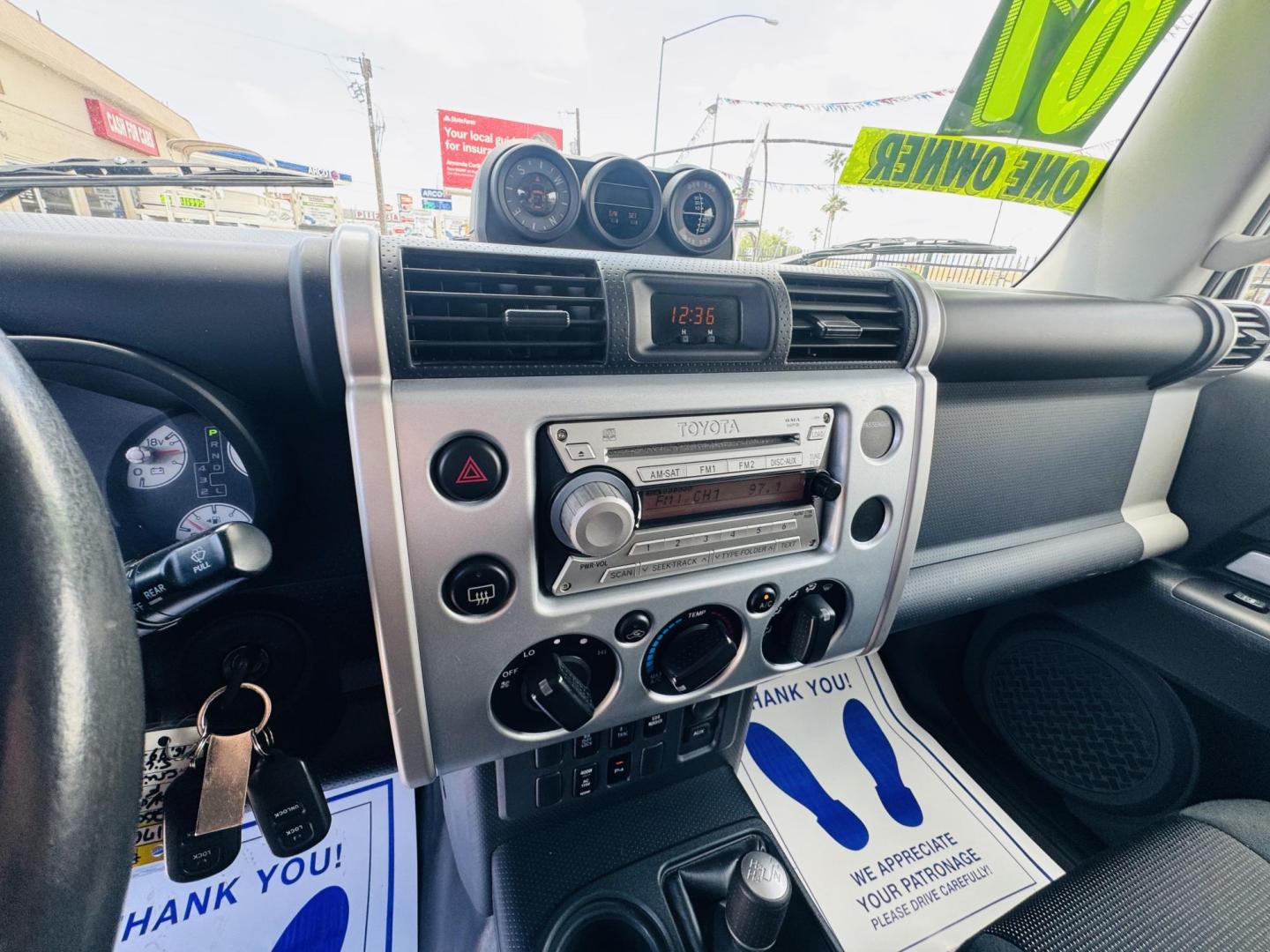 2007 Silver Toyota FJ Cruiser 4WD AT (JTEBU11F070) with an 3.4L V6 DOHC 24V engine, 5-Speed Automatic Overdrive transmission, located at 2190 Hwy 95, Bullhead City, AZ, 86442, (928) 704-0060, 0.000000, 0.000000 - On consignment. This *1 owner hard to find 2007 Toyota FJ CRuiser. in excellent condition. Professionally repainted. All service records. Custom tires/wheels. Has aftermarket rack. bumpers etc. No accidents. Non smoker. One of the best suvs ever for off roading. Free and clear Arizona title. Only at - Photo#20