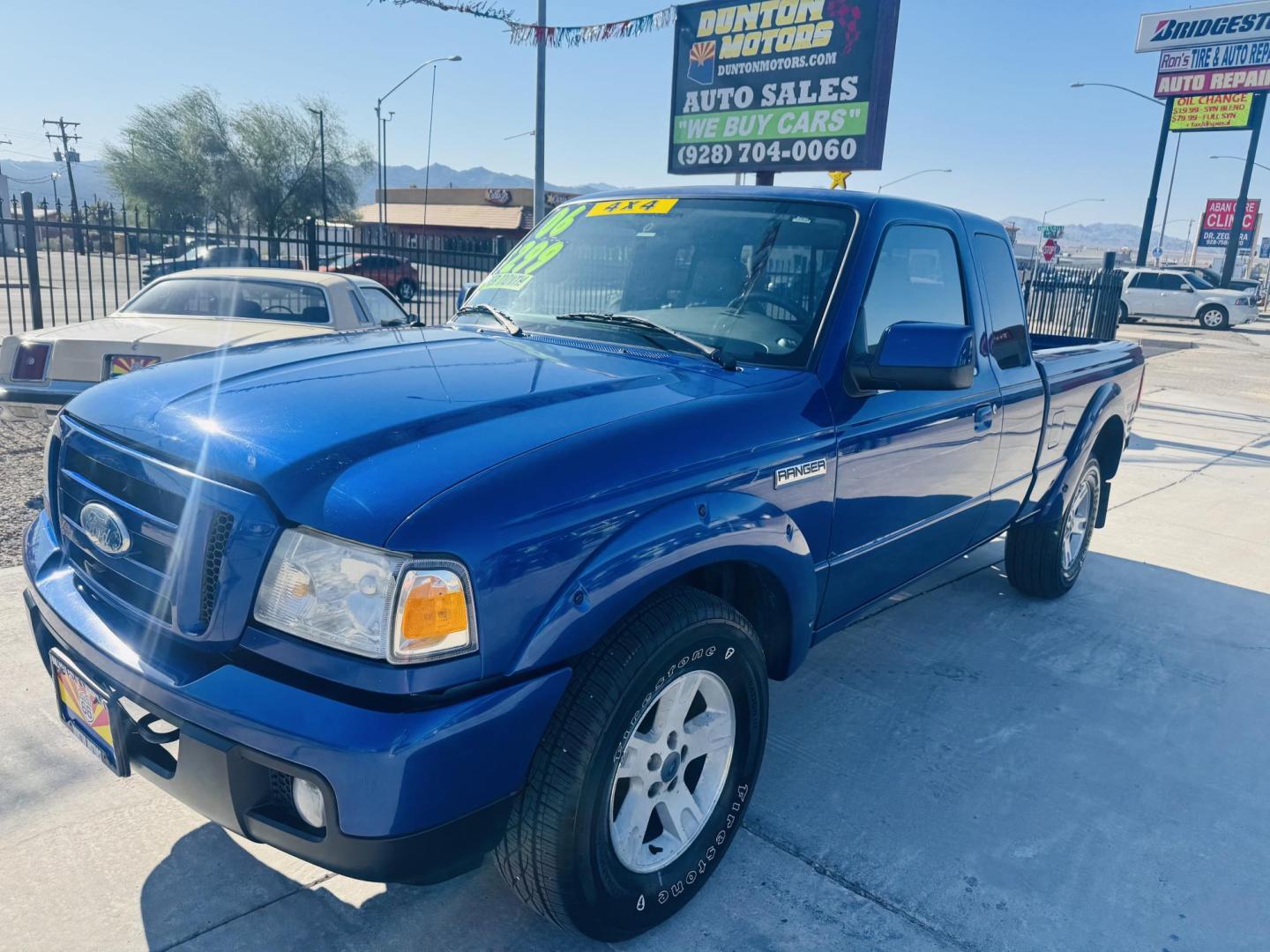 2006 Ming Blue /Grey Ford Ranger FX4 Level II SuperCab 4WD (1FTZR45E16P) with an 4.0L V6 SOHC 12V engine, located at 2190 Hwy 95, Bullhead City, AZ, 86442, (928) 704-0060, 0.000000, 0.000000 - 2006 ford ranger 4x4 . 4.0 engine automatic . Cold ac . In house financing . Buy here pay here , we finance . Free warranty - Photo#1