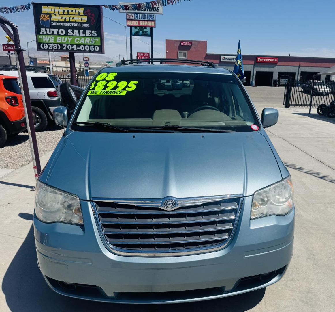 2010 Chrysler Town & Country Touring (2A4RR5D18AR) with an 3.8L V6 OHV 12V engine, 6-Speed Automatic transmission, located at 2190 Hwy 95, Bullhead City, AZ, 86442, (928) 704-0060, 0.000000, 0.000000 - Photo#1