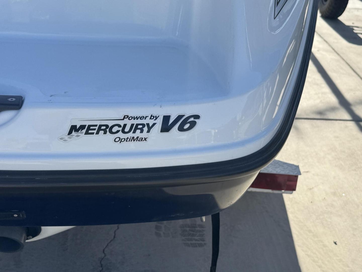 2006 White Seadoo Bombadier , located at 2190 Hwy 95, Bullhead City, AZ, 86442, (928) 704-0060, 0.000000, 0.000000 - On consignment , 2006 seadoo bombardier .Utopia 205. Only 76 hours . Recently serviced In excellent condition. Bimini top , radio , boat cover . Mercury v6 optima engine . Great running boat . - Photo#4