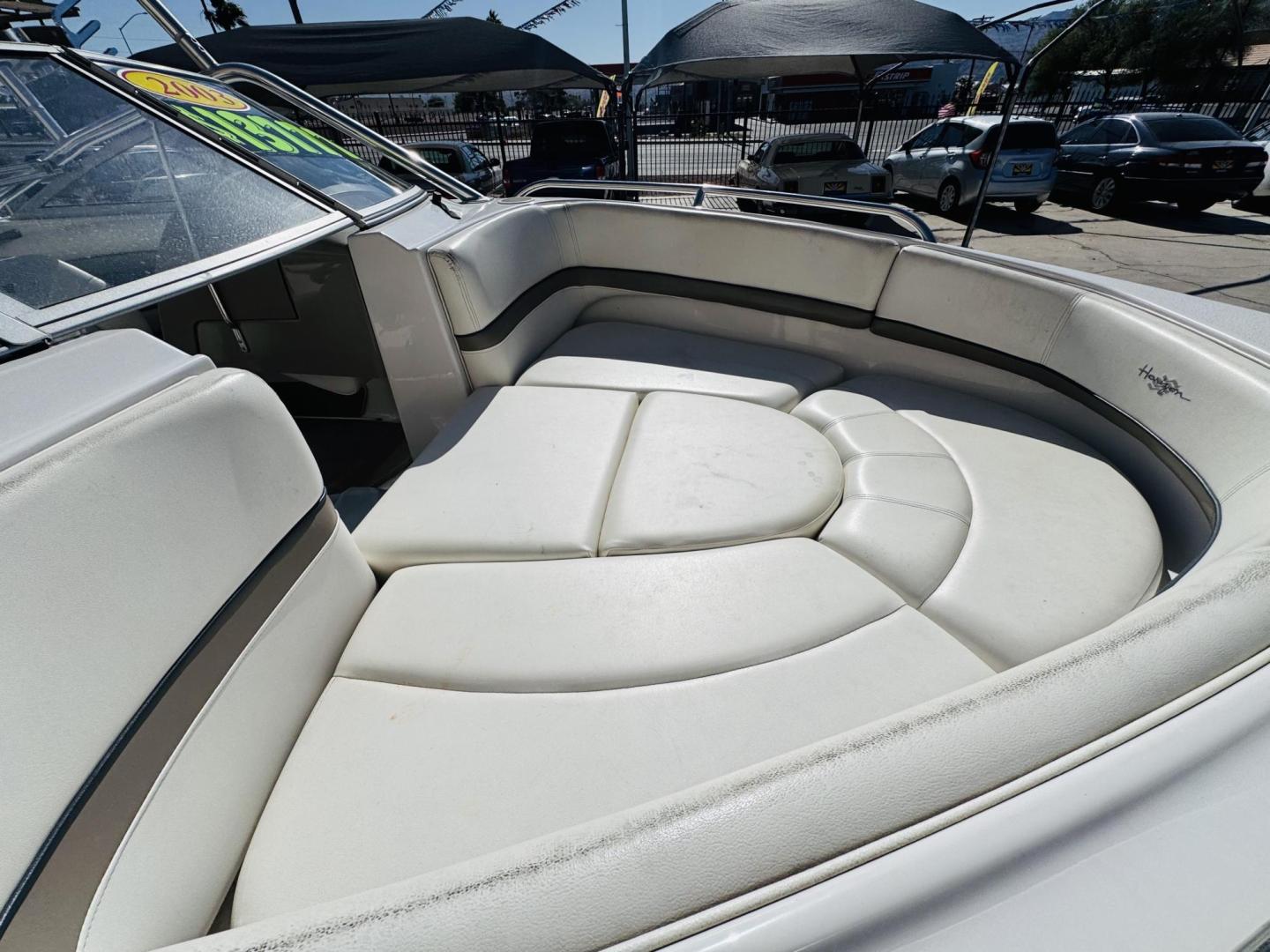 2004 White four winns Horizon 190 , located at 2190 Hwy 95, Bullhead City, AZ, 86442, (928) 704-0060, 0.000000, 0.000000 - 2004 Four winns Horizon 190. super clean 360 hours. Completely serviced. Wake board tower. bimini top . clean boat. stereo. always garaged. $13777 - Photo#5