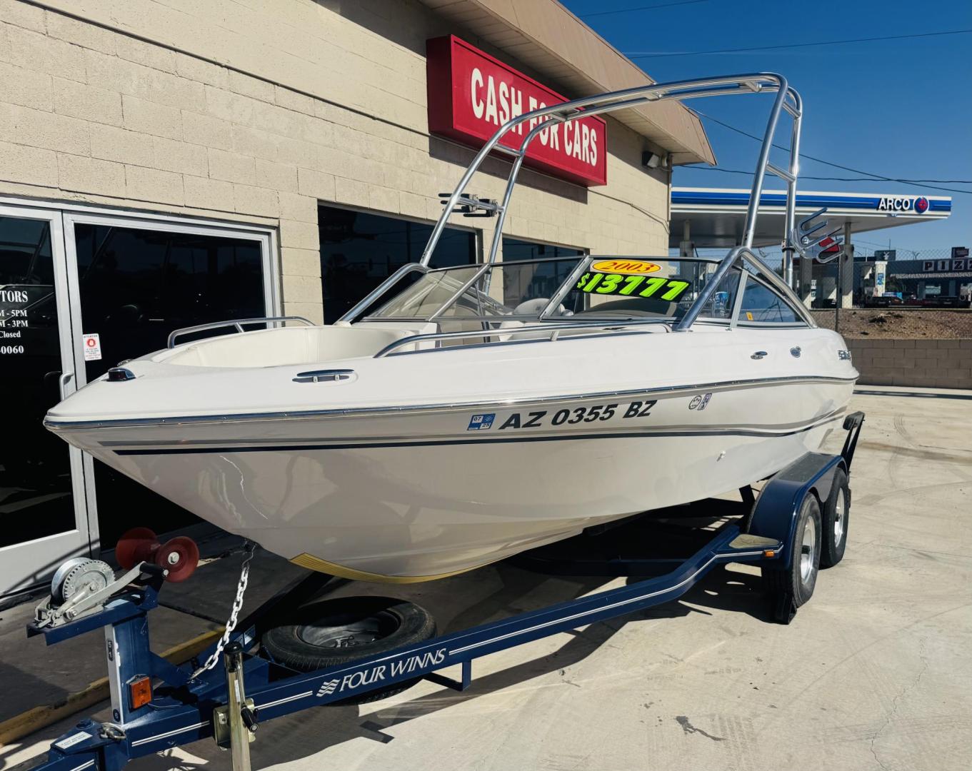 2004 White four winns Horizon 190 , located at 2190 Hwy 95, Bullhead City, AZ, 86442, (928) 704-0060, 0.000000, 0.000000 - 2004 Four winns Horizon 190. super clean 360 hours. Completely serviced. Wake board tower. bimini top . clean boat. stereo. always garaged. $13777 - Photo#10