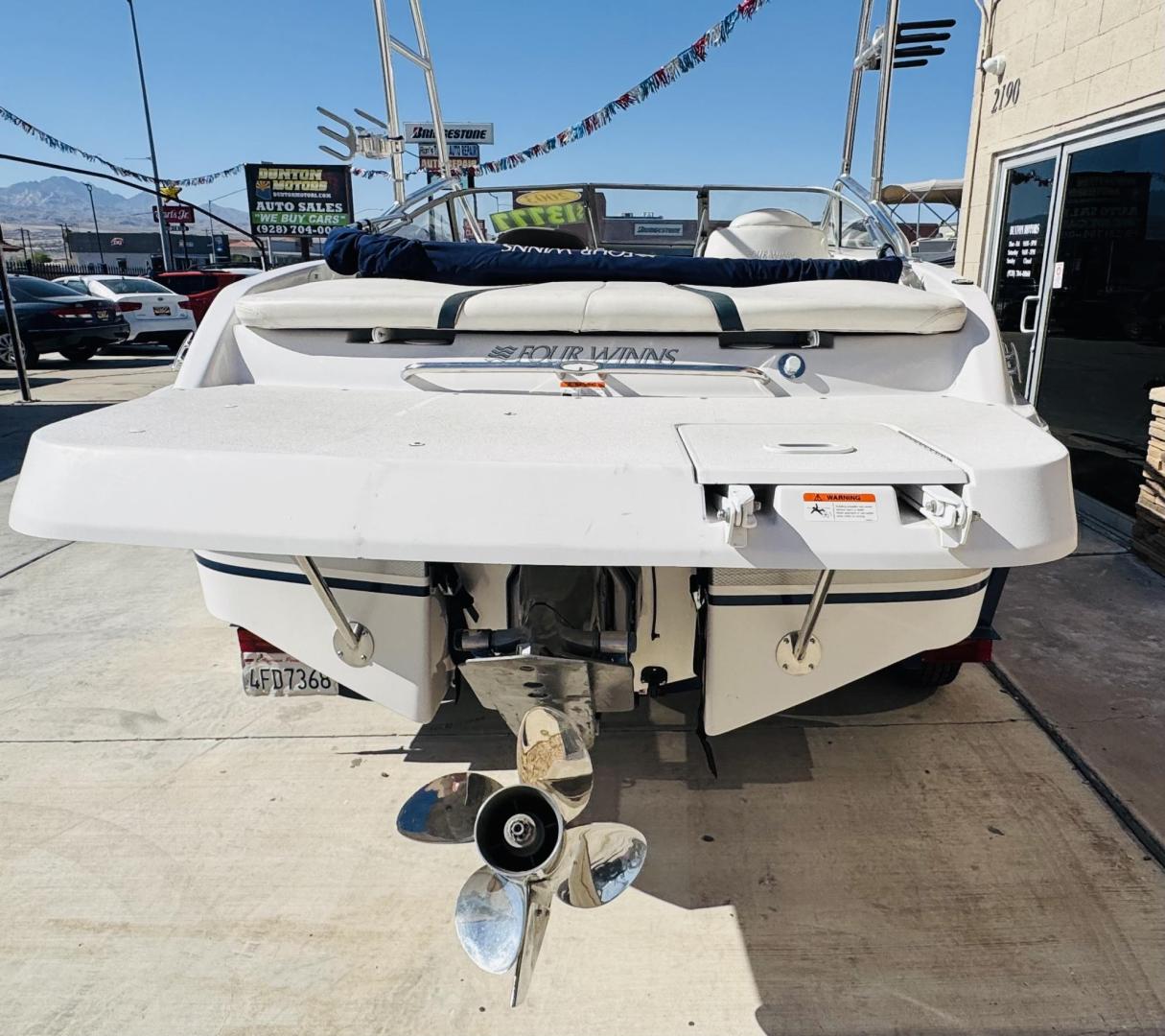 2004 White four winns Horizon 190 , located at 2190 Hwy 95, Bullhead City, AZ, 86442, (928) 704-0060, 0.000000, 0.000000 - 2004 Four winns Horizon 190. super clean 360 hours. Completely serviced. Wake board tower. bimini top . clean boat. stereo. always garaged. $13777 - Photo#13