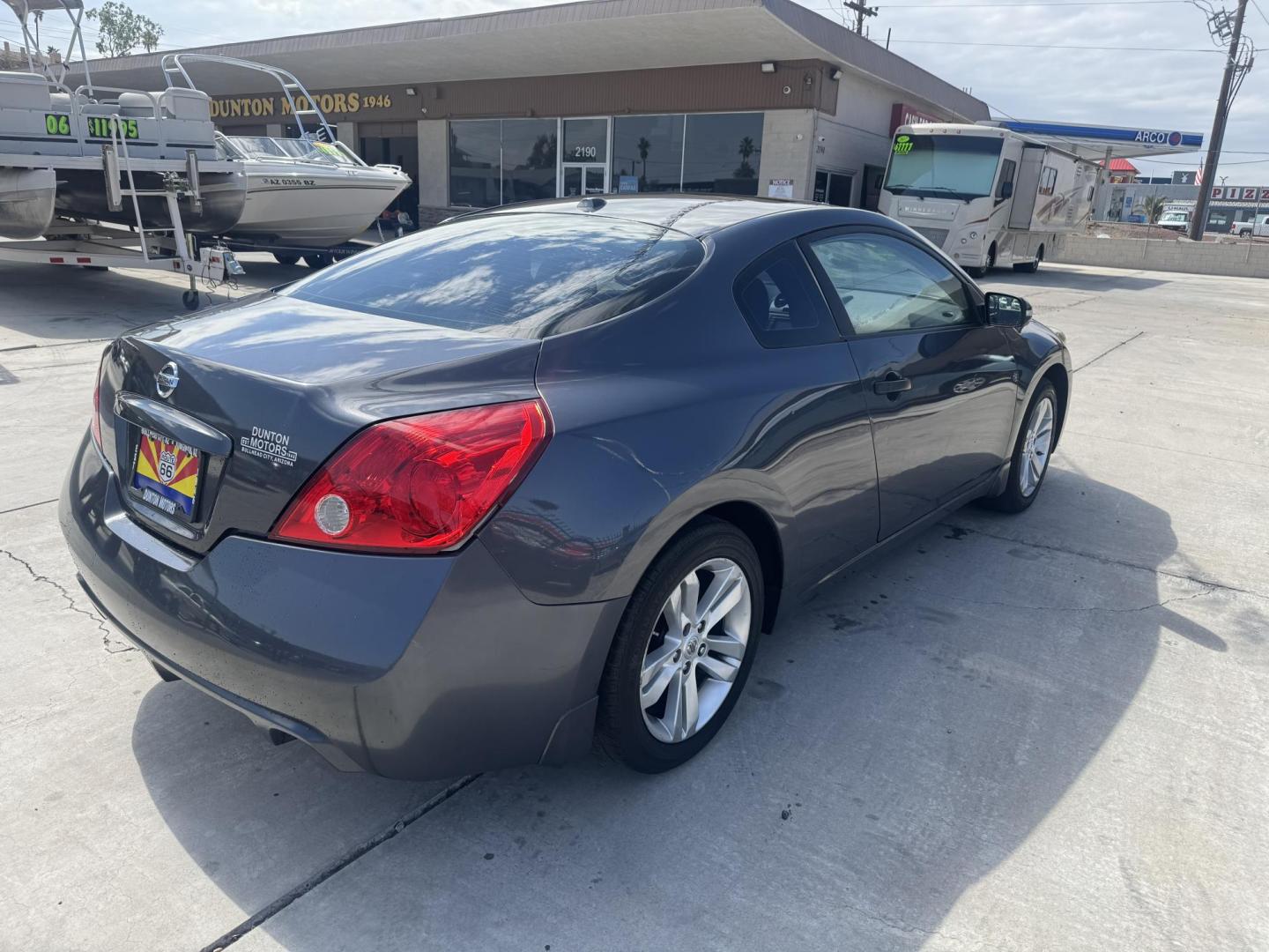 2012 Charcoal Nissan Altima 2.5 S , located at 2190 Hwy 95, Bullhead City, AZ, 86442, (928) 704-0060, 0.000000, 0.000000 - 2012 Nissan Altima 2.5 S . 105k miles .cold as . Leather , moonroof , navigation brand new tires Runs great . Free CARFAX . Free warranty . In house financing available - Photo#3