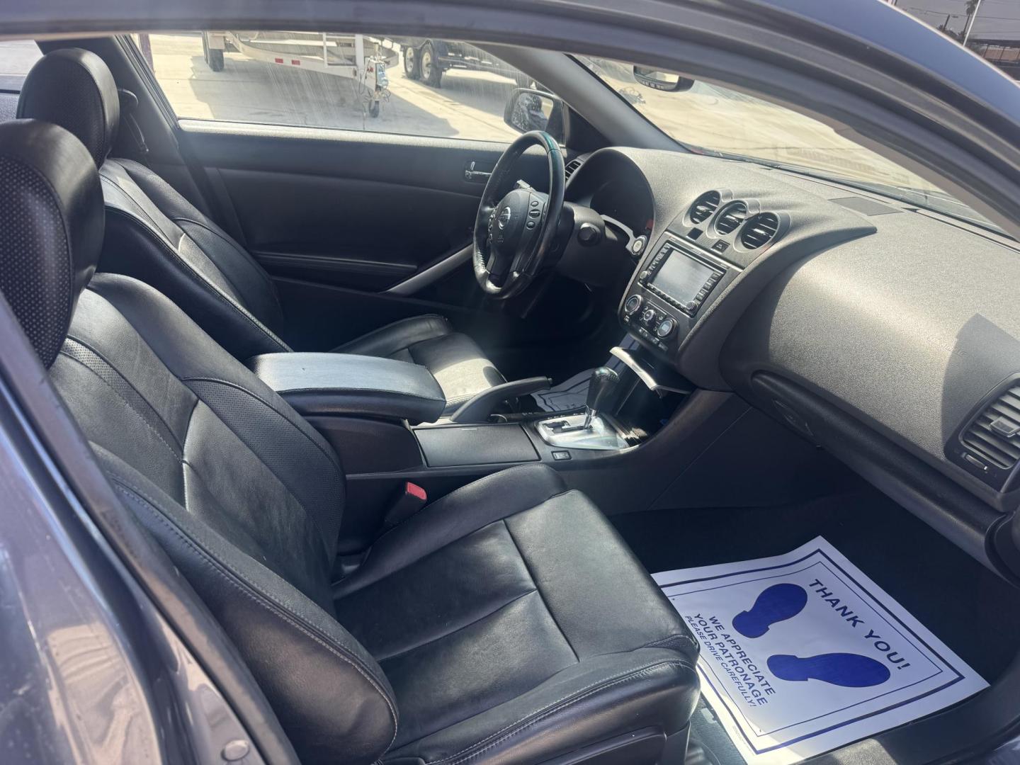 2012 Charcoal Nissan Altima 2.5 S , located at 2190 Hwy 95, Bullhead City, AZ, 86442, (928) 704-0060, 0.000000, 0.000000 - 2012 Nissan Altima 2.5 S . 105k miles .cold as . Leather , moonroof , navigation brand new tires Runs great . Free CARFAX . Free warranty . In house financing available - Photo#9