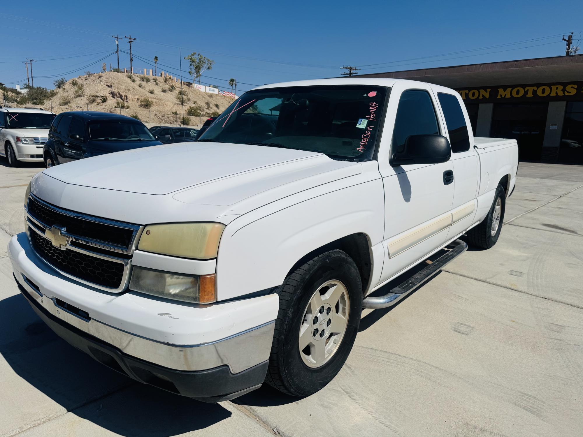 photo of 2007 Chevrolet Silverado Classic 1500 LS Ext. Cab 2WD