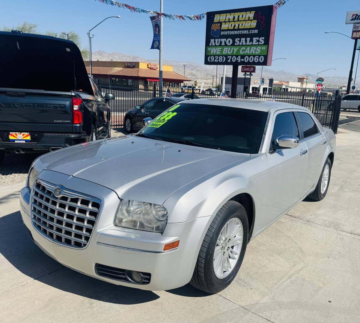 2010 Silver Chrysler 300 Touring plus , located at 2190 Hwy 95, Bullhead City, AZ, 86442, (928) 704-0060, 0.000000, 0.000000 - 2010 Chrysler 300 Touring plus. 3.5 V6. custom tinted windows. runs and drives great. Free warranty. Free carfax. We Finance. Buy Here Pay Here. 103k miles. - Photo#3