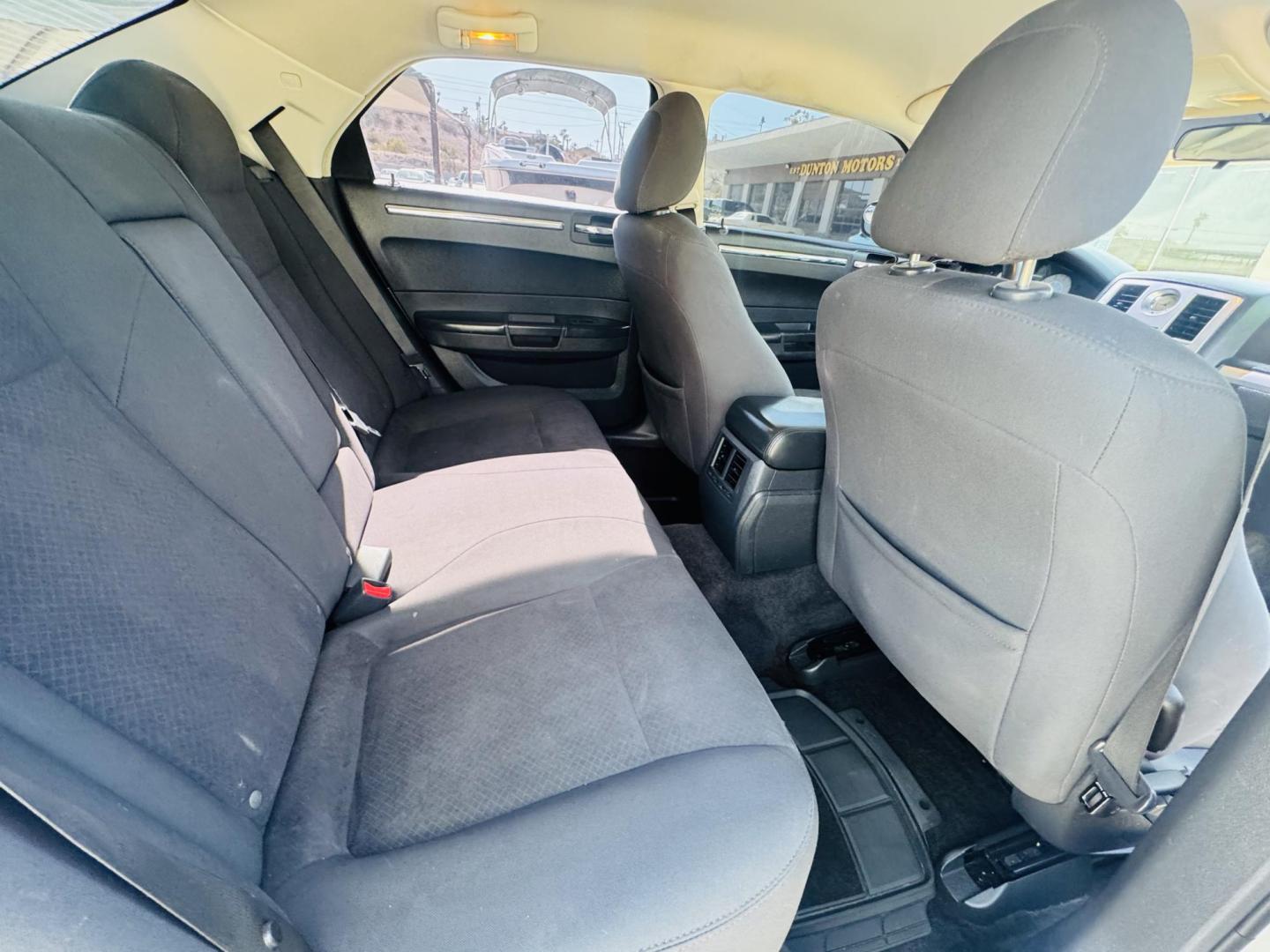 2010 Silver Chrysler 300 Touring plus , located at 2190 Hwy 95, Bullhead City, AZ, 86442, (928) 704-0060, 0.000000, 0.000000 - 2010 Chrysler 300 Touring plus. 3.5 V6. custom tinted windows. runs and drives great. Free warranty. Free carfax. We Finance. Buy Here Pay Here. 103k miles. - Photo#6