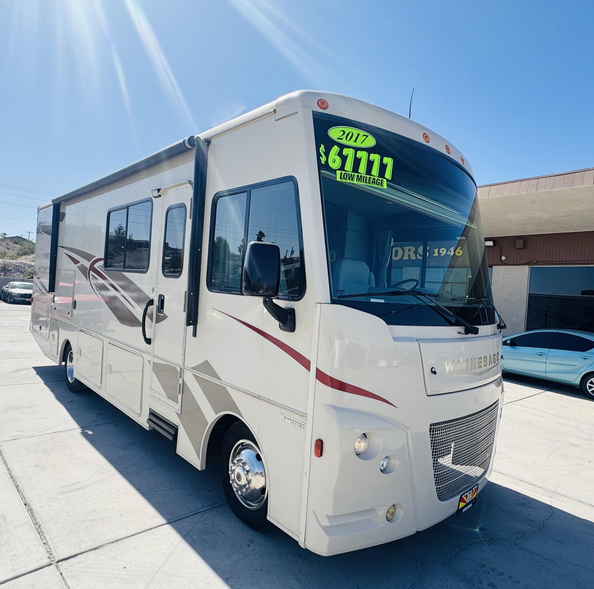 photo of 2017 Winnebago Motorhome only 6k miles. *1 owner -