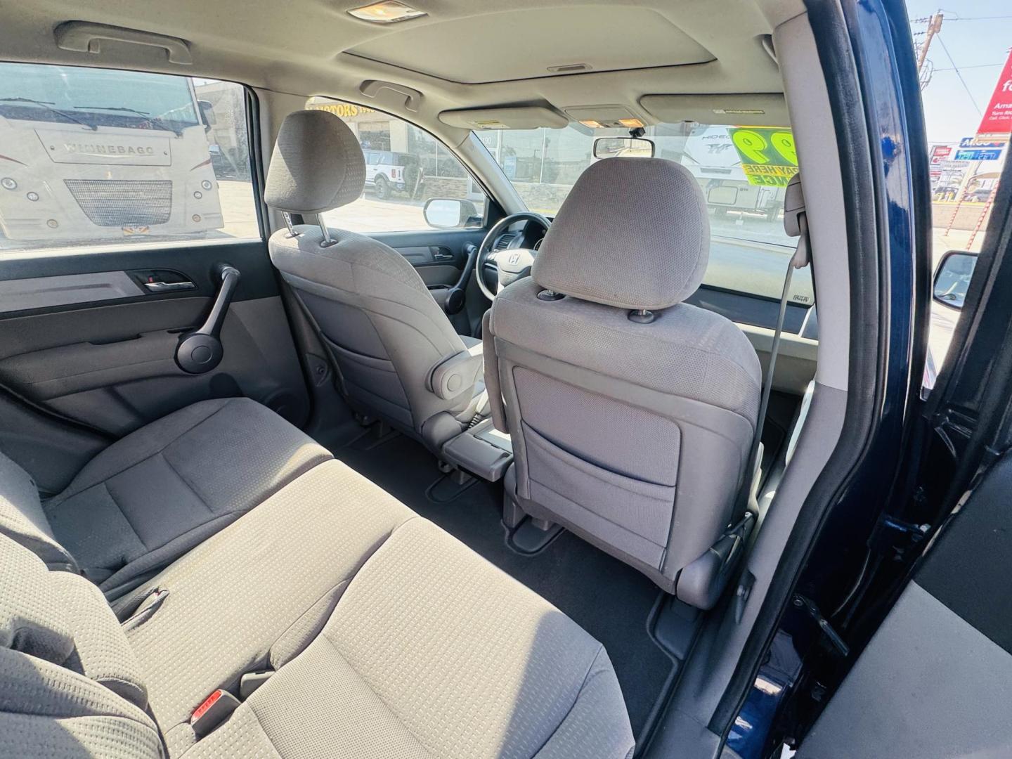 2009 blue Honda CR-V EX 2WD 5-Speed AT (5J6RE38519L) with an 2.4L L4 DOHC 16V engine, 5-Speed Automatic transmission, located at 2190 Hwy 95, Bullhead City, AZ, 86442, (928) 704-0060, 0.000000, 0.000000 - 2009 Honda Cr-V. 1 owner. free carfax. free warranty. IN house financing. Buy Here Pay Here. Greart running reliable car. - Photo#9