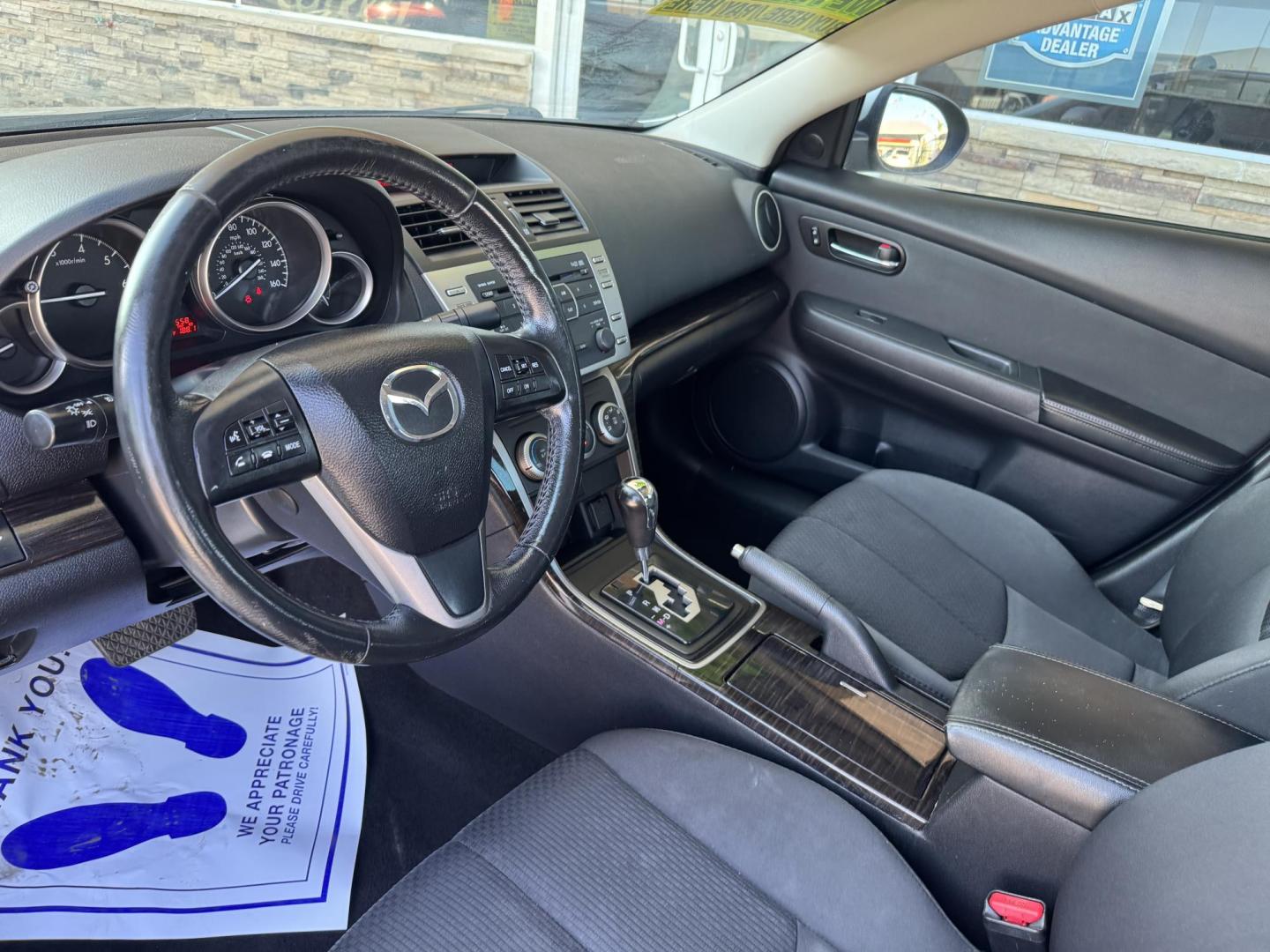 2012 Silver Mazda MAZDA6 I Touring (1YVHZ8DH3C5) with an 2.5L L4 DOHC 16V engine, 6-Speed Automatic transmission, located at 2190 Hwy 95, Bullhead City, AZ, 86442, (928) 704-0060, 0.000000, 0.000000 - Photo#4
