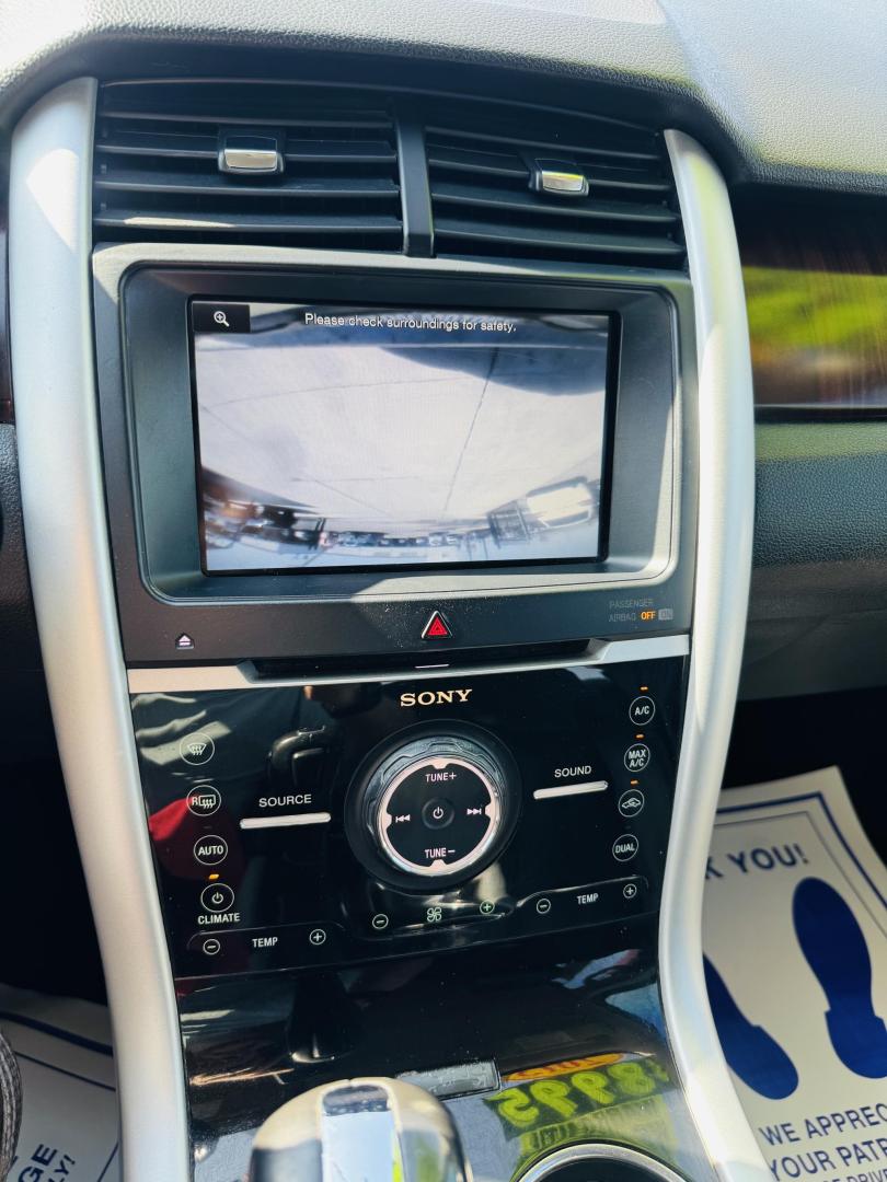 2013 Bronze Ford Edge Limited FWD (2FMDK3KC9DB) with an 3.5L V6 DOHC 24V engine, 6-Speed Automatic transmission, located at 2190 Hwy 95, Bullhead City, AZ, 86442, (928) 704-0060, 0.000000, 0.000000 - Photo#7