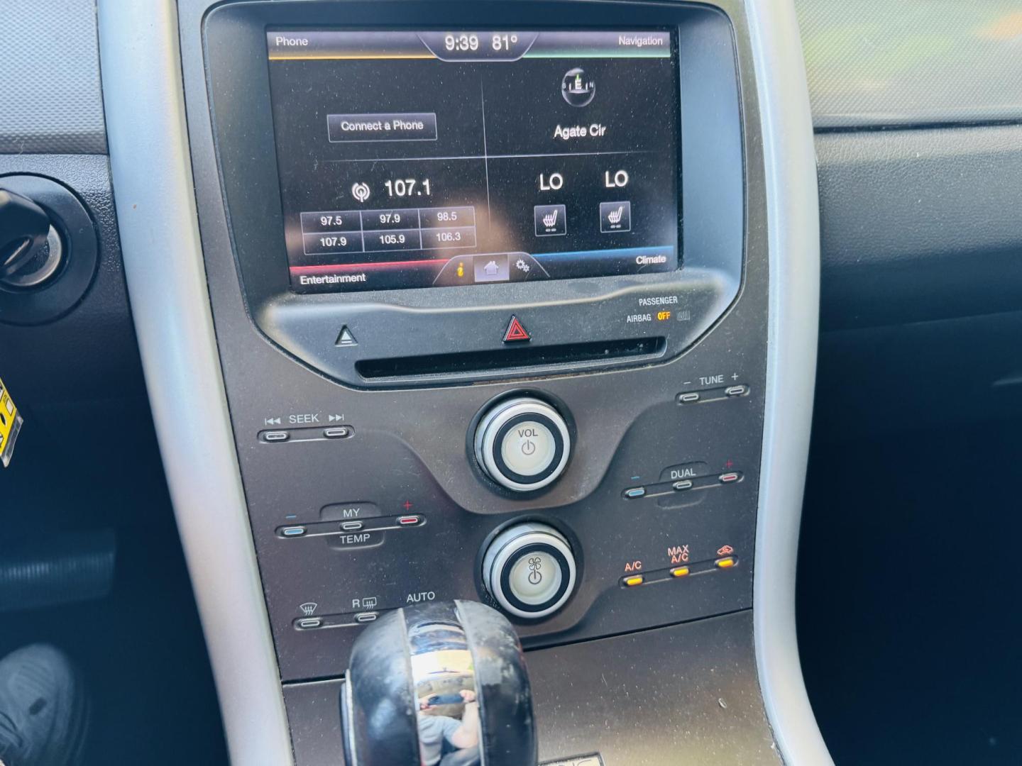 2013 dark blue metallic Ford Edge SEL FWD (2FMDK3JC2DB) with an 3.5L V6 DOHC 24V engine, 6-Speed Automatic transmission, located at 2190 Hwy 95, Bullhead City, AZ, 86442, (928) 704-0060, 0.000000, 0.000000 - Photo#6