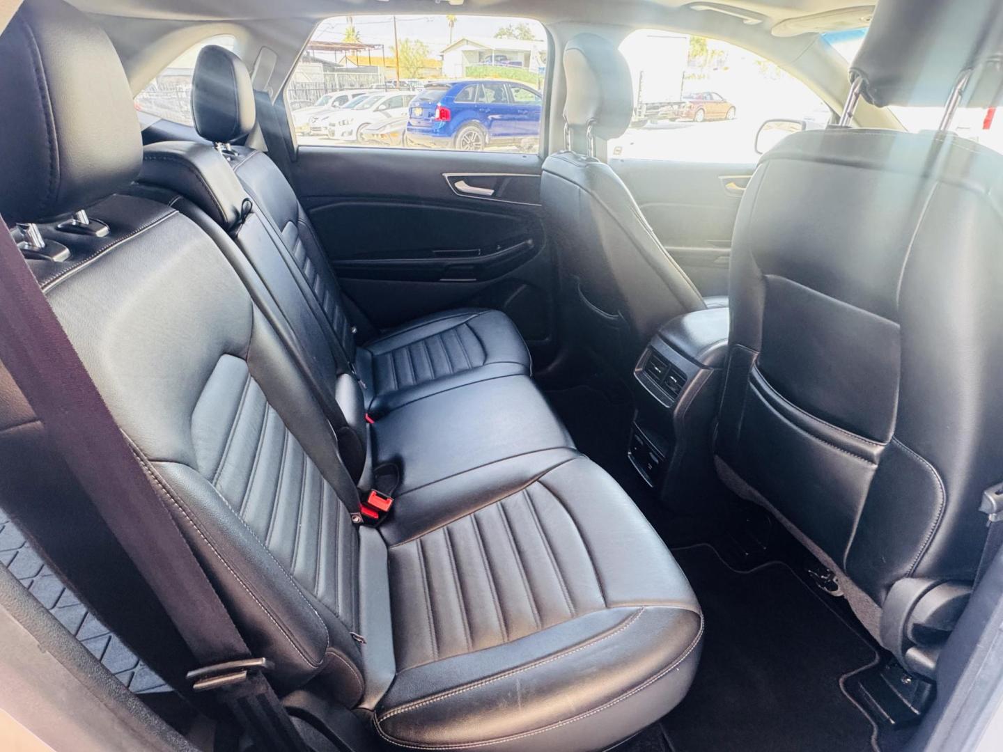 2015 White Ford Edge SEL AWD (2FMTK4J84FB) with an 3.5L V6 DOHC 24V engine, 6-Speed Automatic transmission, located at 2190 Hwy 95, Bullhead City, AZ, 86442, (928) 704-0060, 0.000000, 0.000000 - Photo#15