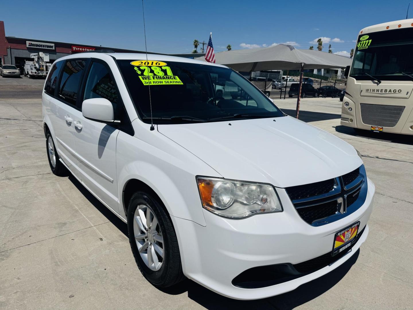 2016 White Dodge Grand Caravan SXT (2C4RDGCG6GR) with an 3.6L V6 DOHC 24V engine, 6A transmission, located at 2190 Hwy 95, Bullhead City, AZ, 86442, (928) 704-0060, 0.000000, 0.000000 - Photo#0