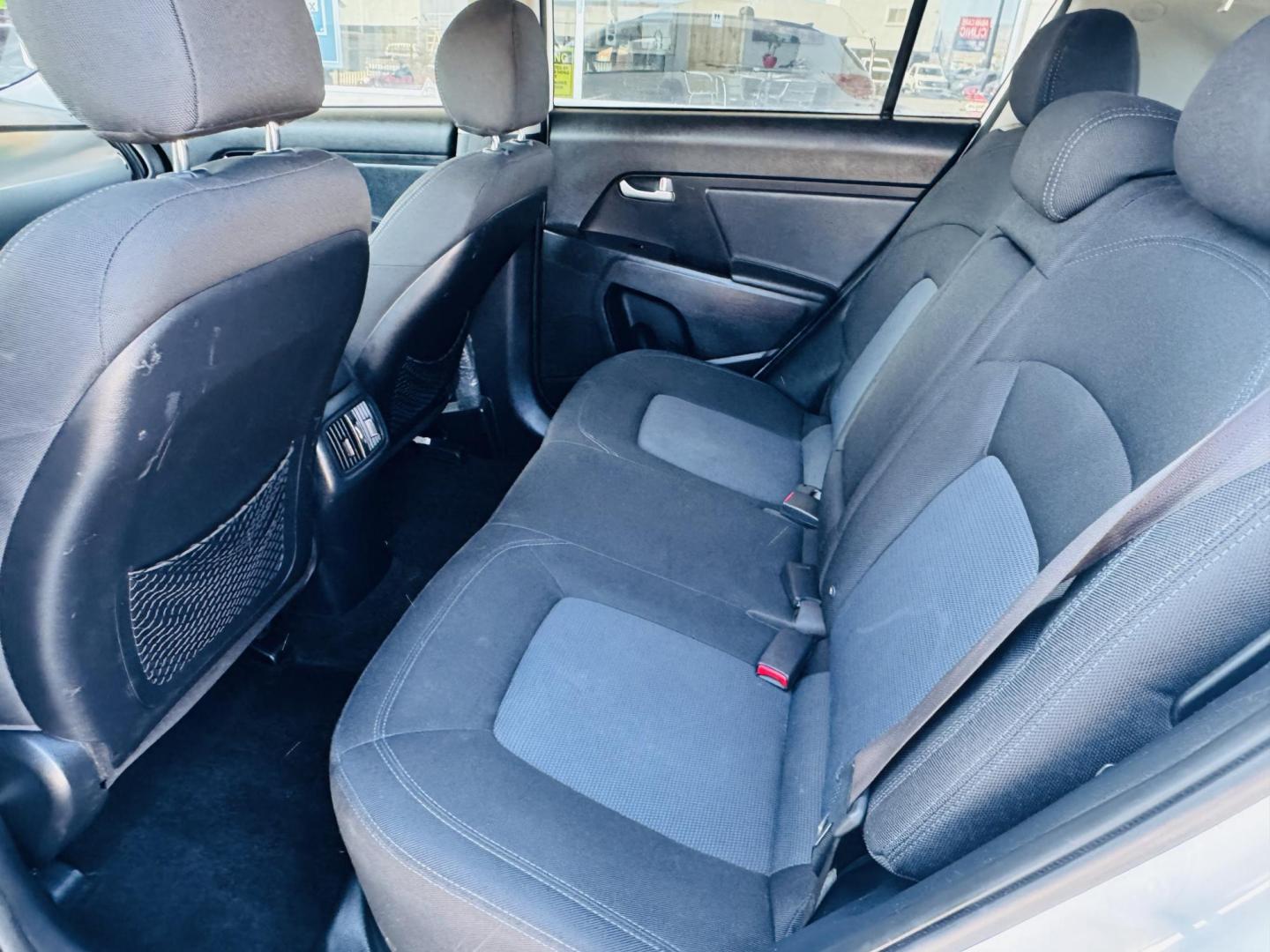 2017 White Subaru Legacy 2.5i Premium (4S3BNAB65H3) with an 2.5L H4 SOHC 16V engine, CVT transmission, located at 2190 Hwy 95, Bullhead City, AZ, 86442, (928) 704-0060, 0.000000, 0.000000 - Photo#7