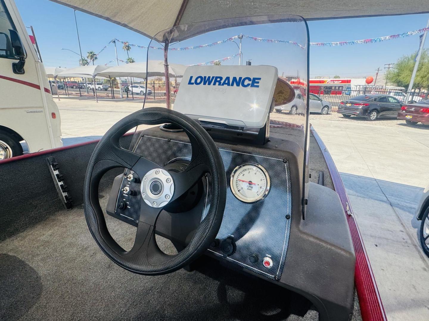 2022 Red Tracker Marine Bass tracker classic XL , located at 2190 Hwy 95, Bullhead City, AZ, 86442, (928) 704-0060, 0.000000, 0.000000 - On consignment. 2022 Bass tracker Classic XL. 16ft. 50 mercury 4 stroke engine. livewell . bimini top. pole holder. fish finder, trolling motor. Runs great. less than 50hours on it. Free and clear title. great running fishing boat with trailer. - Photo#7