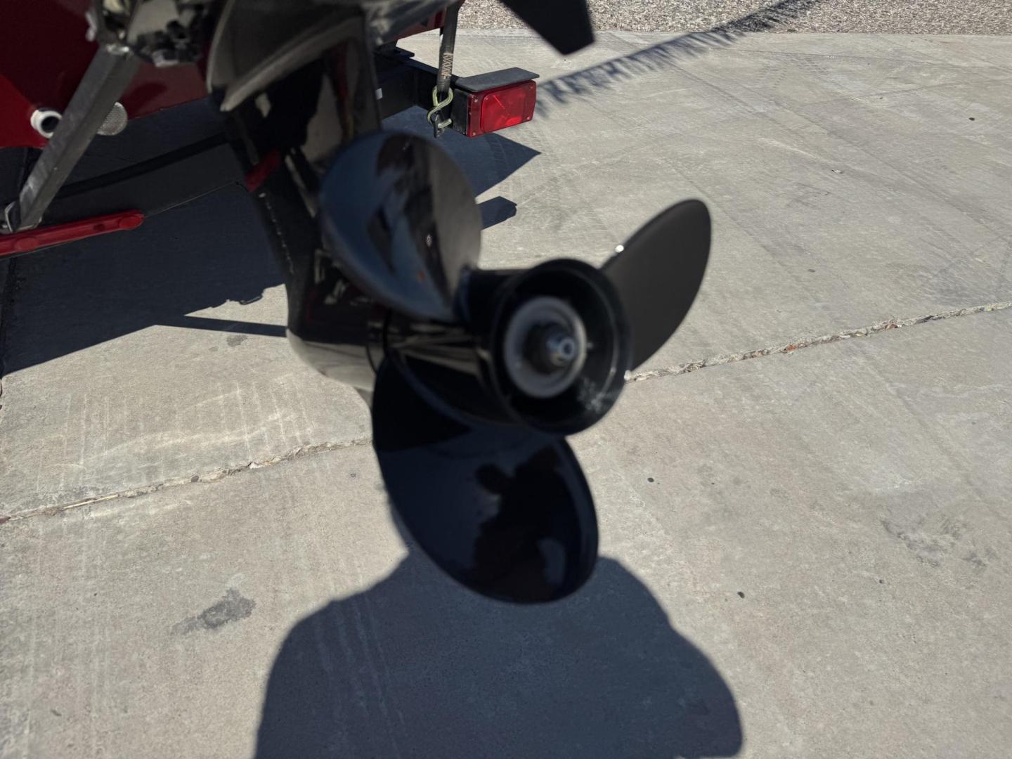 2022 Red Tracker Marine Bass tracker classic XL , located at 2190 Hwy 95, Bullhead City, AZ, 86442, (928) 704-0060, 0.000000, 0.000000 - On consignment. 2022 Bass tracker Classic XL. 16ft. 50 mercury 4 stroke engine. livewell . bimini top. pole holder. fish finder, trolling motor. Runs great. less than 50hours on it. Free and clear title. great running fishing boat with trailer. - Photo#6