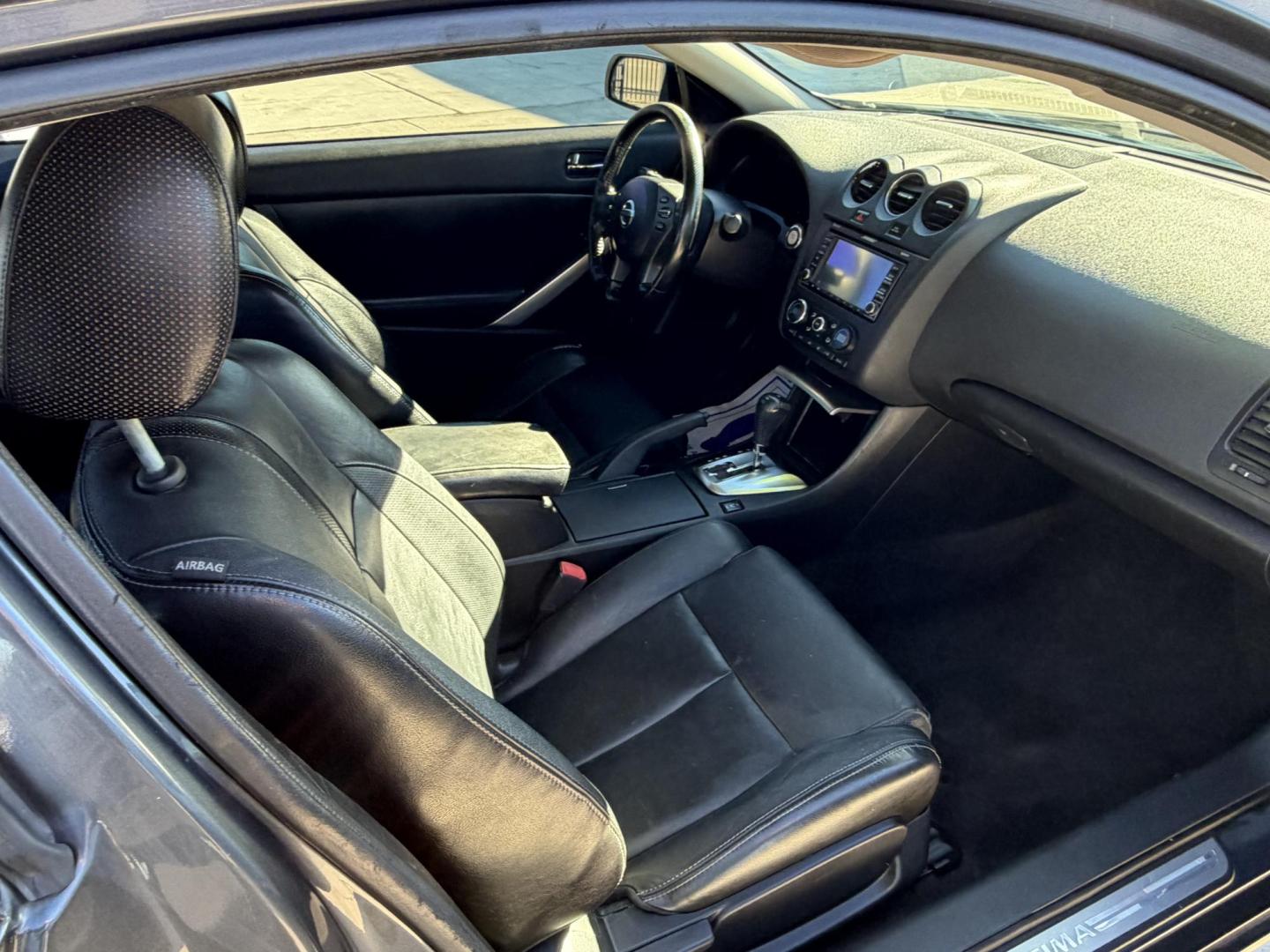 2012 Charcoal /black leather , located at 2190 Hwy 95, Bullhead City, AZ, 86442, (928) 704-0060, 0.000000, 0.000000 - 2012 Nissan Altima 2.5 S. leather loaded, moonroof, backup camera, xm radio, free warranty, free carfax, we finance ,buy here pay here. in house financing available. - Photo#5