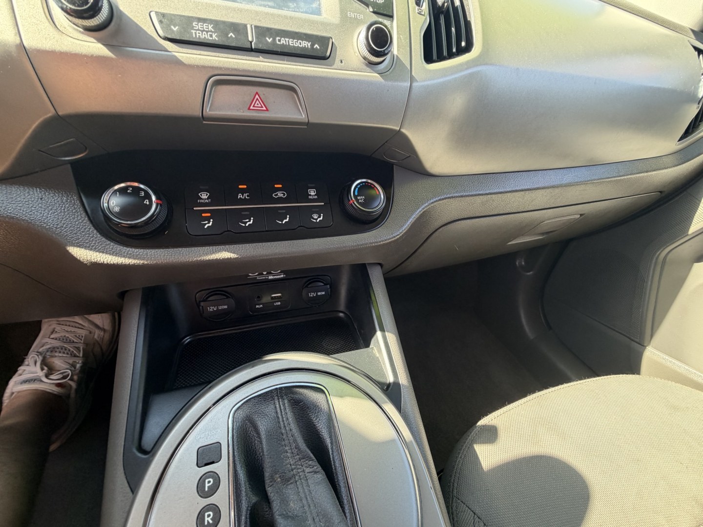 2015 Charcoal Kia Sportage LX FWD (KNDPB3AC7F7) with an 2.4L V6 DOHC 24V engine, 6-Speed Automatic transmission, located at 2190 Hwy 95, Bullhead City, AZ, 86442, (928) 704-0060, 0.000000, 0.000000 - 2015 Kia sportage.* brand new engine installed from kia with warranty less than 1000 miles on new engine. . Brand new tires. lots of service done. free warranty. free carfax. in house financing- Photo#13