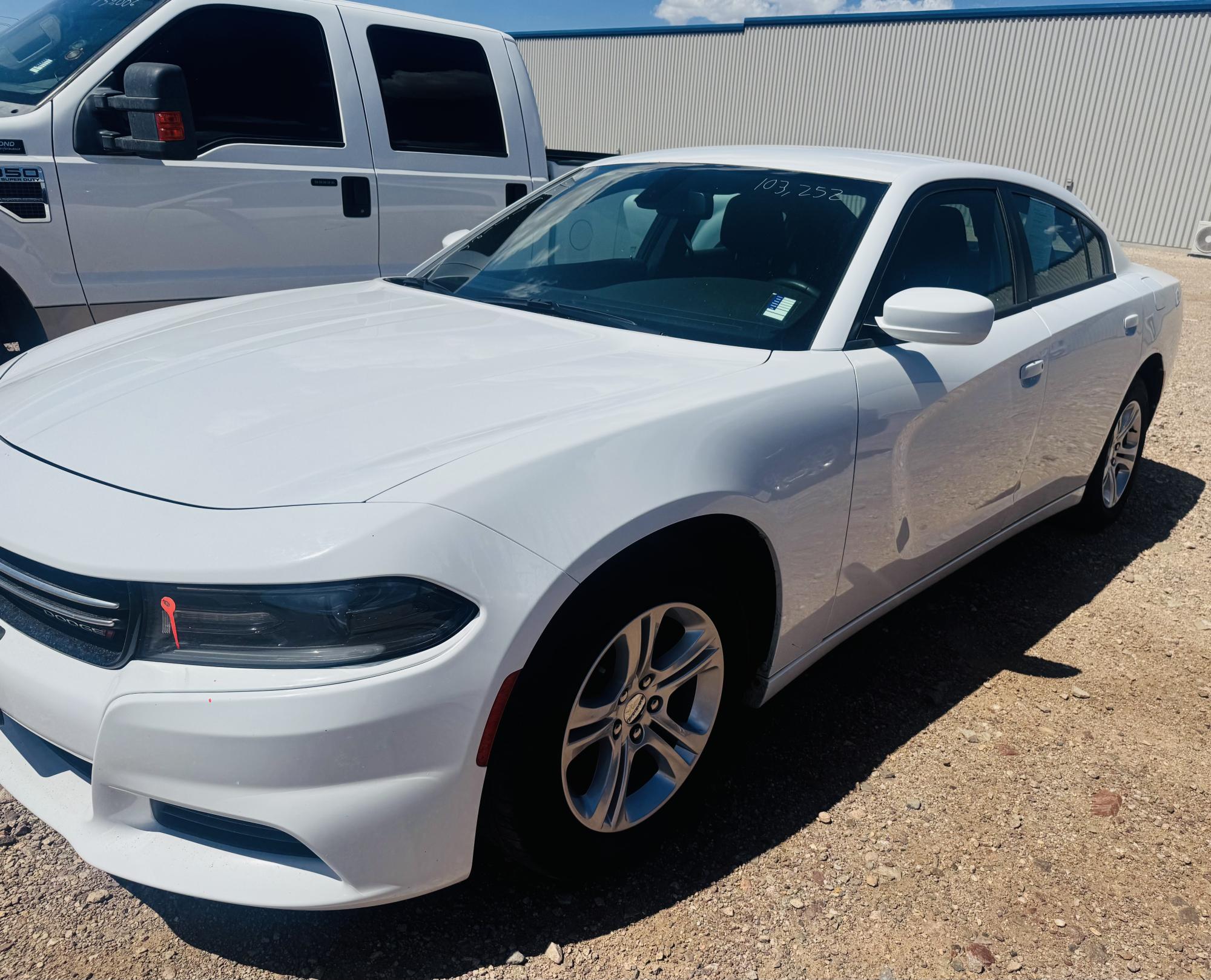 photo of 2016 Dodge Charger SE
