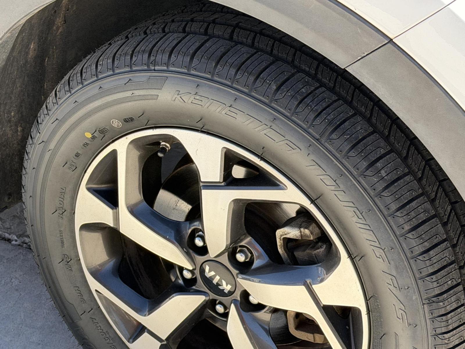 Tires For Kia Sportagenull