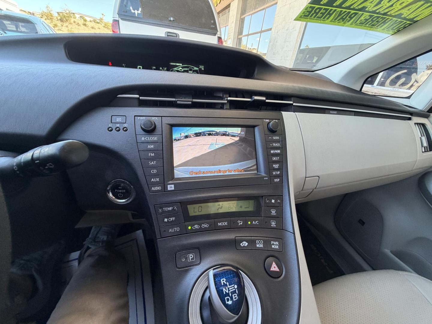 2010 White Toyota Prius Prius II (JTDKN3DU7A0) with an 1.8L L4 DOHC 16V engine, Continuously Variable Transmisson transmission, located at 2190 Hwy 95, Bullhead City, AZ, 86442, (928) 704-0060, 0.000000, 0.000000 - 1 owner. super clean. free carfax. free warranty. over 45 MPG. - Photo#13