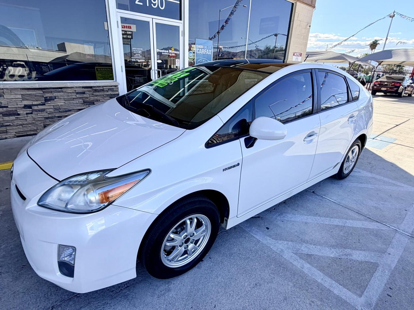 2010 White Toyota Prius Prius II (JTDKN3DU7A0) with an 1.8L L4 DOHC 16V engine, Continuously Variable Transmisson transmission, located at 2190 Hwy 95, Bullhead City, AZ, 86442, (928) 704-0060, 0.000000, 0.000000 - 1 owner. super clean. free carfax. free warranty. over 45 MPG. - Photo#20