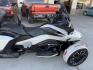 2020 White Can-Am Spyder RT/RTS/RTS SP/RT L - (2BXNBDD20LV) , located at 2190 Hwy 95, Bullhead City, AZ, 86442, (928) 704-0060, 0.000000, 0.000000 - 2020 can am spider RT only 2900 miles 1 owner lots of extras - Photo#6